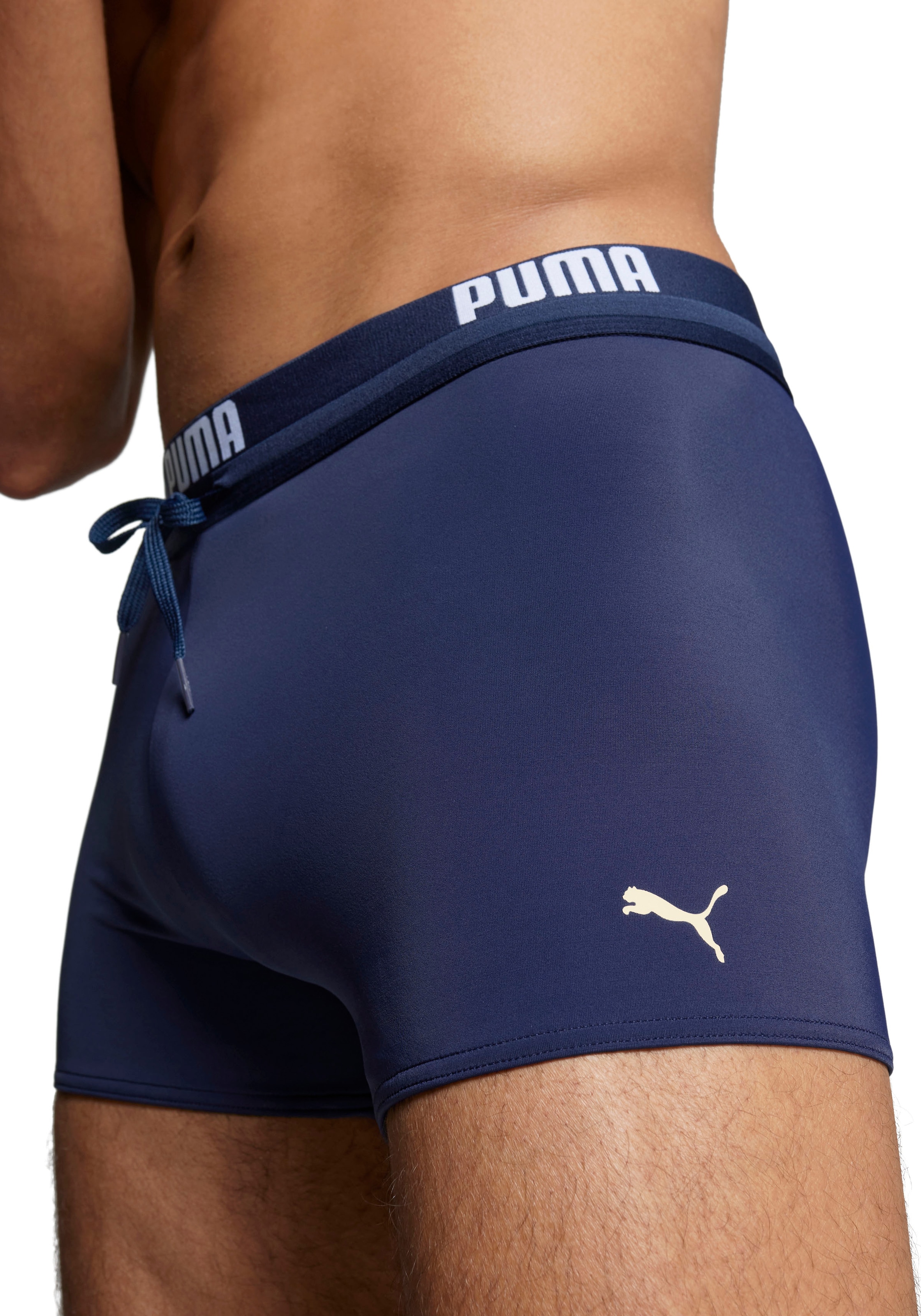 PUMA Badehose »PUMA SWIM MEN LOGO TRUNKS 1P« elastischer Logobund mit integriertem Kordelzug