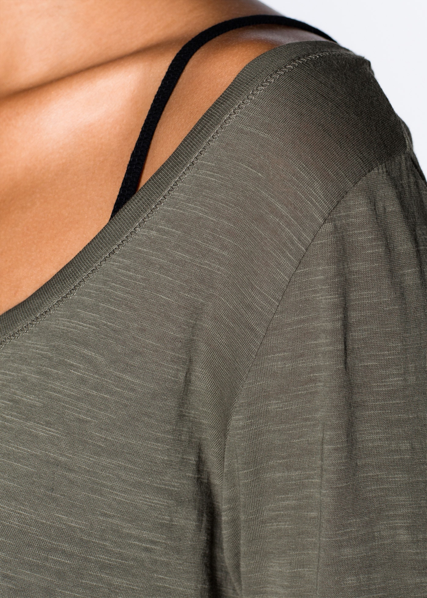 bonprix T-shirt à manches longues »Langarmshirt aus reiner Baumwolle« lockere Passform, Langarm-Design, abgerundeter Saum, aus Baumwolle