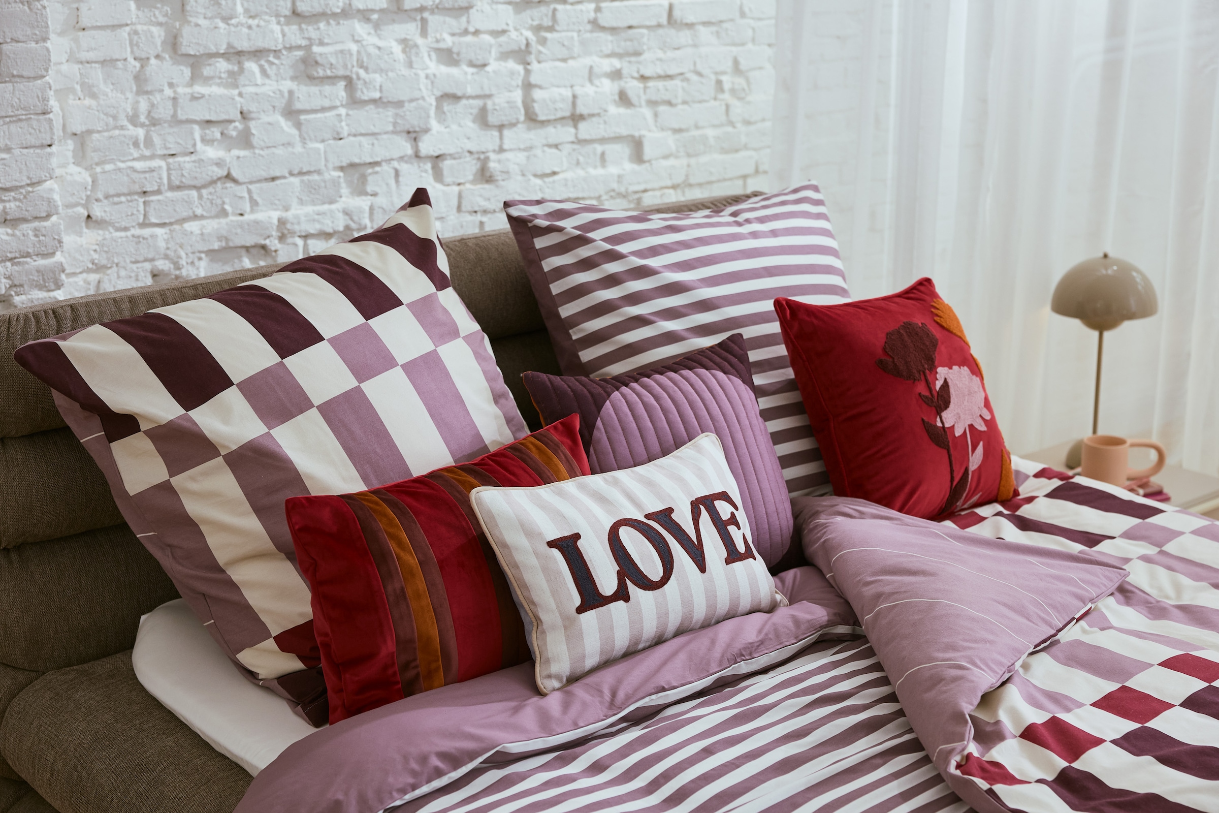 TOM TAILOR HOME Dekokissen »Love« mit Leinenanteil