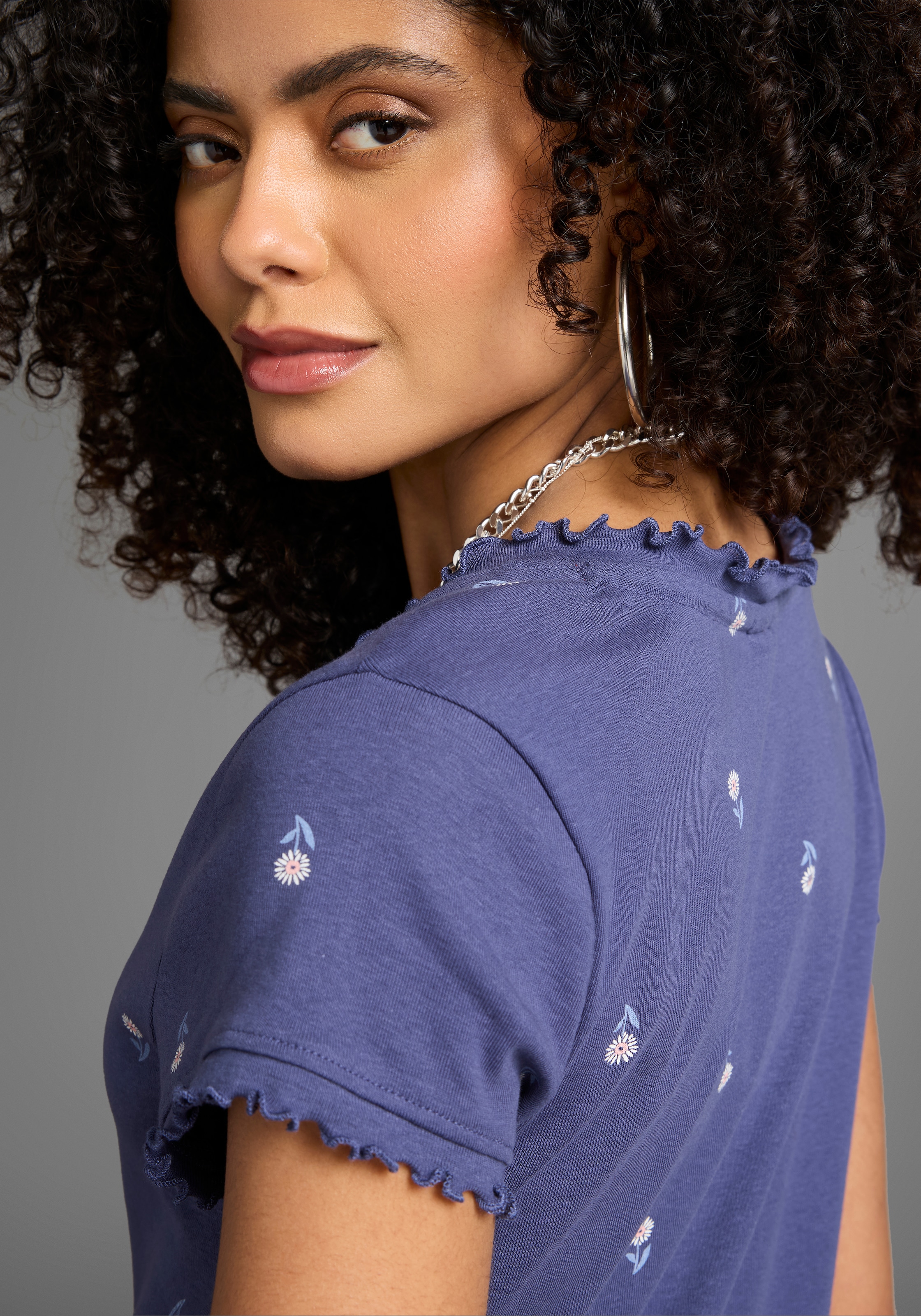 KangaROOS Kurzarmshirt kurzärmelig,  figurbetont,  aus Baumwolle