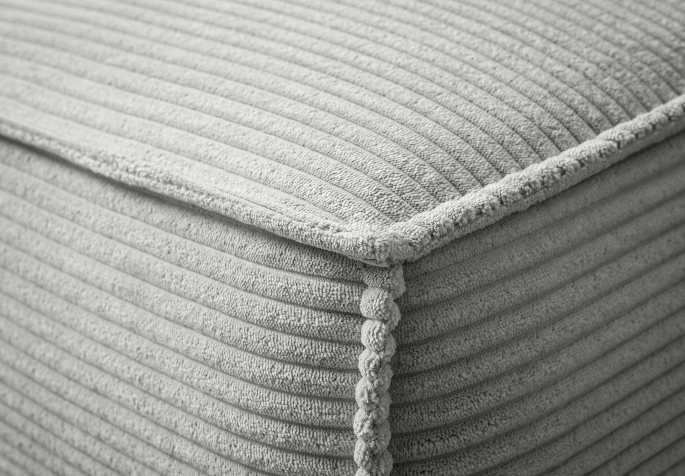GOODproduct 1,5 siège »TVINNU Cord« de la série TVINNU, confort d'assise agréable, rectangulaire, pieds noirs
