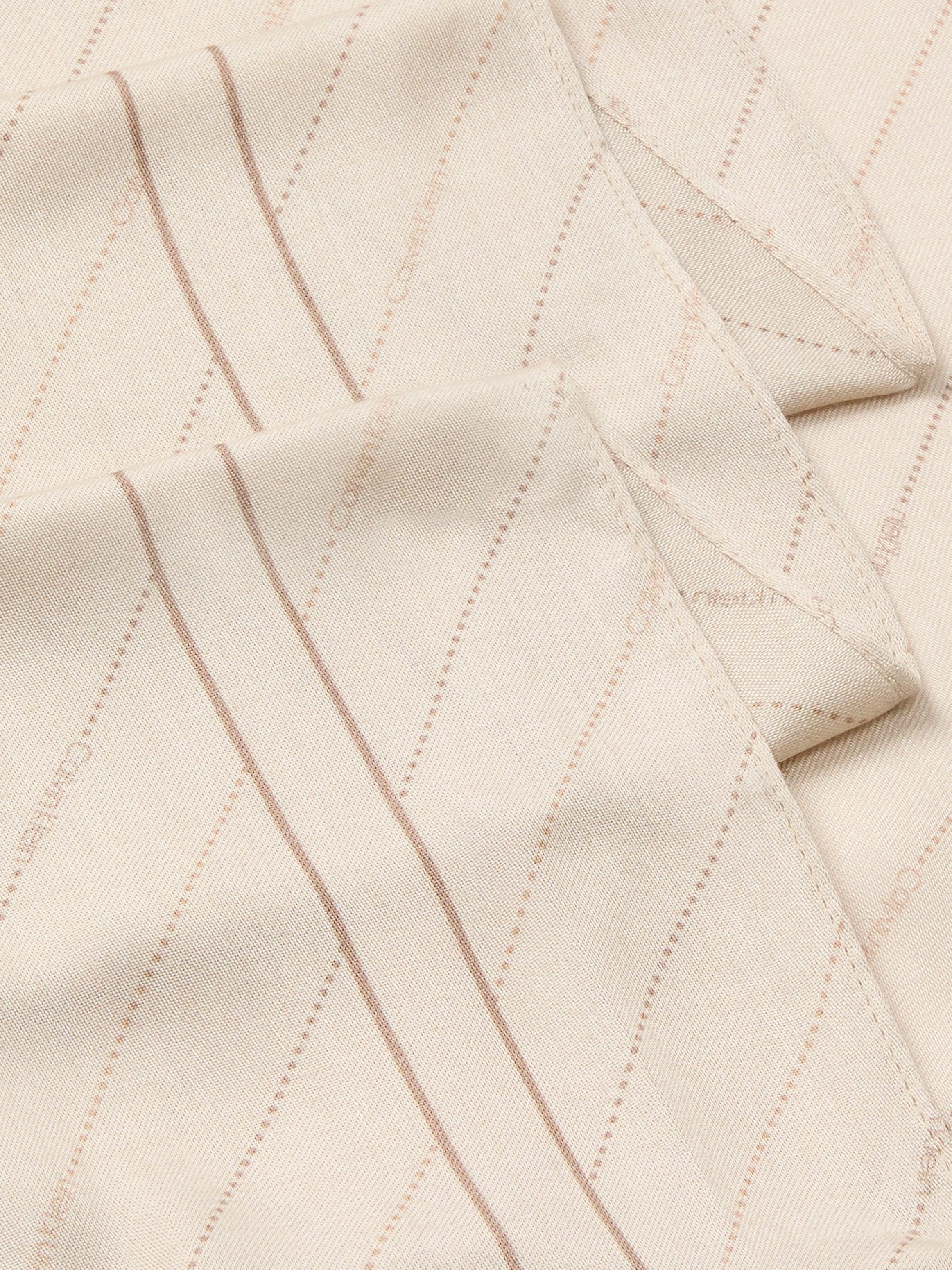 Calvin Klein Foulard de mode »PINSTRIPE LOGO SQUARE SCARF« Mit Markenlabelmusterung