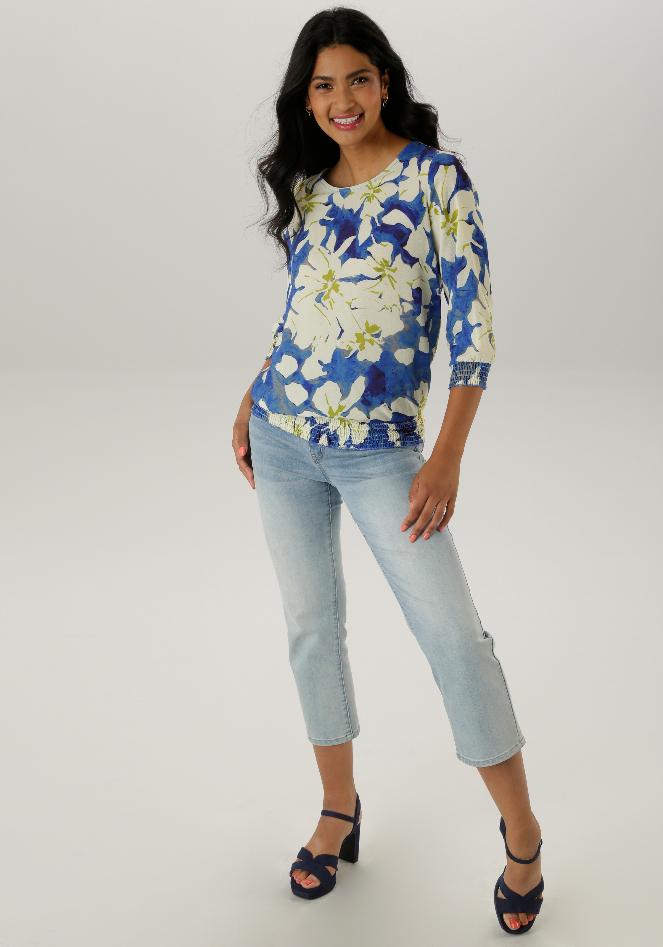 Aniston SELECTED Schlupfbluse mit Smokbündchen und allover Blumenmuster