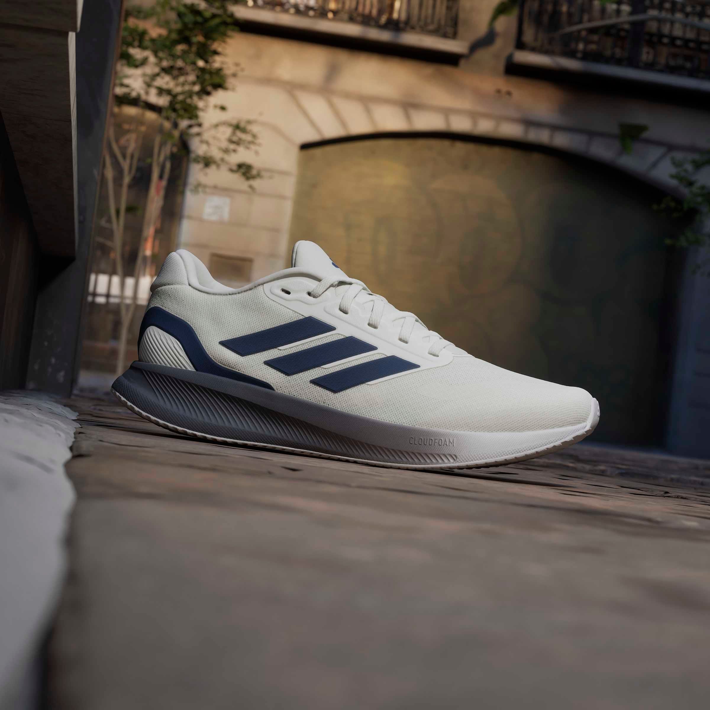 adidas Performance Chaussure de course »RUNFALCON 5«