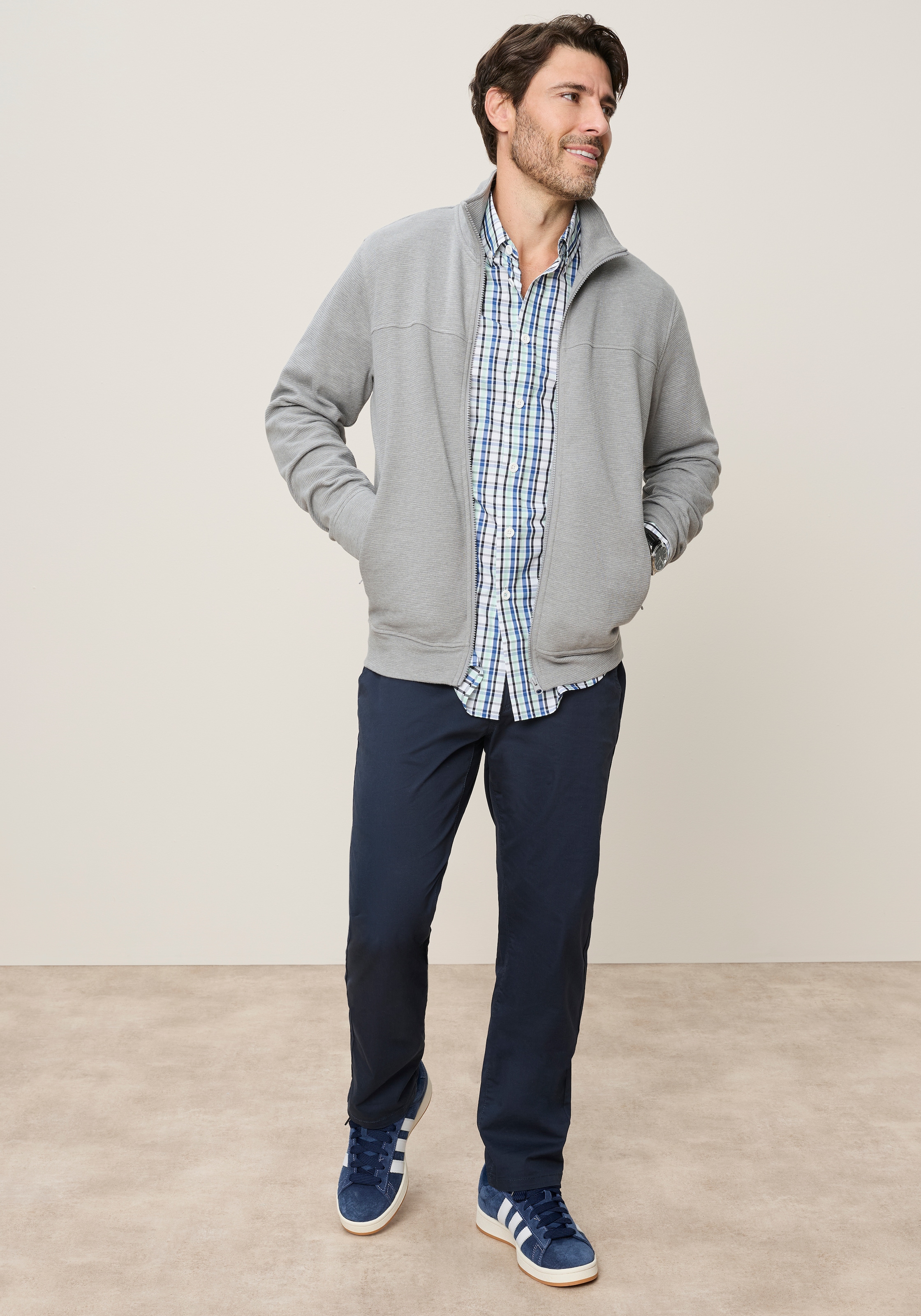 Man's World Sweatjacke mit hochschliessendem Kragen, markante Querteilungsnaht