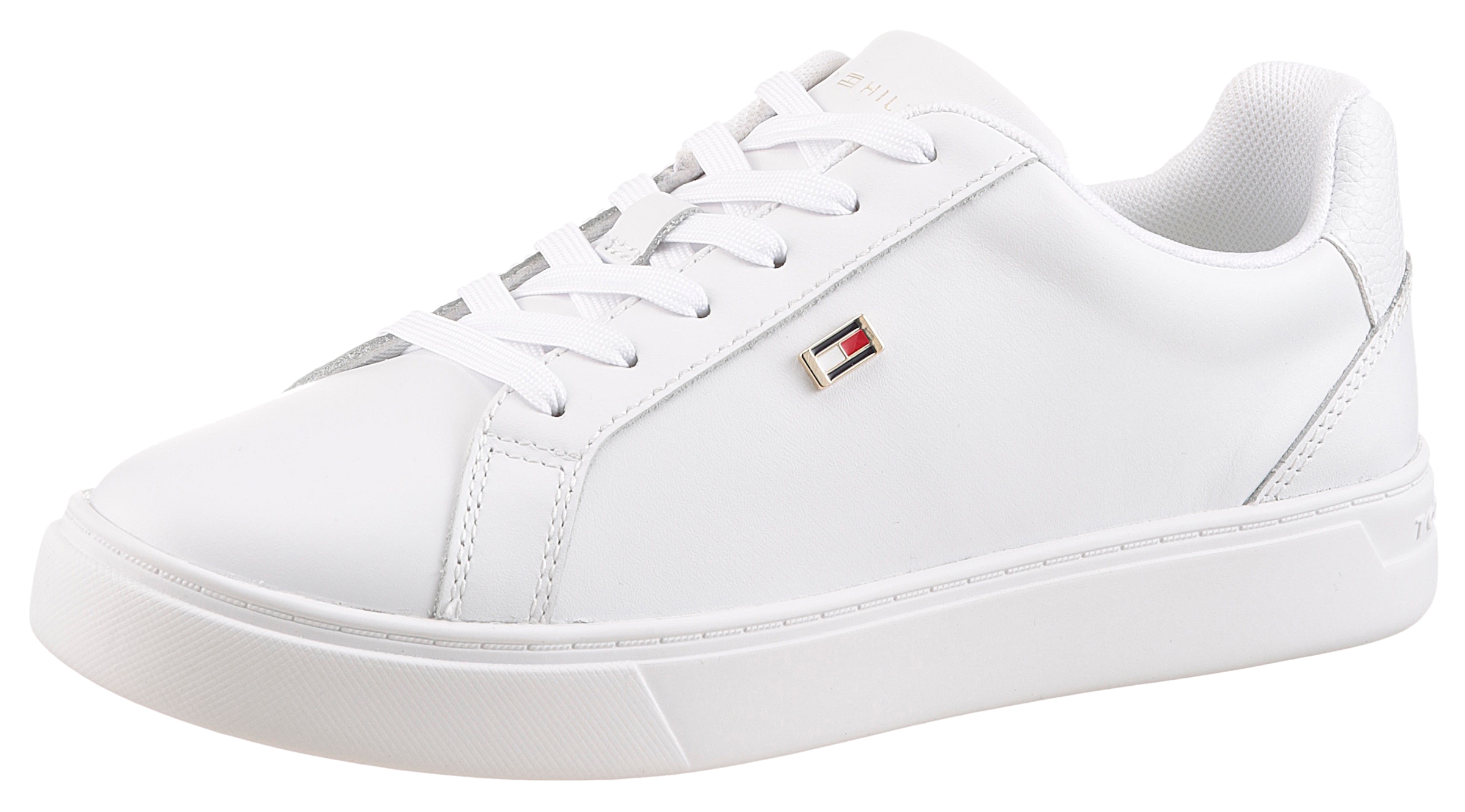 Tommy Hilfiger Sneaker »FLAG COURT SNEAKER«  , Schnürschuh, Halbschuh, Freizeitschuh mit edlem TH-Logoemblem