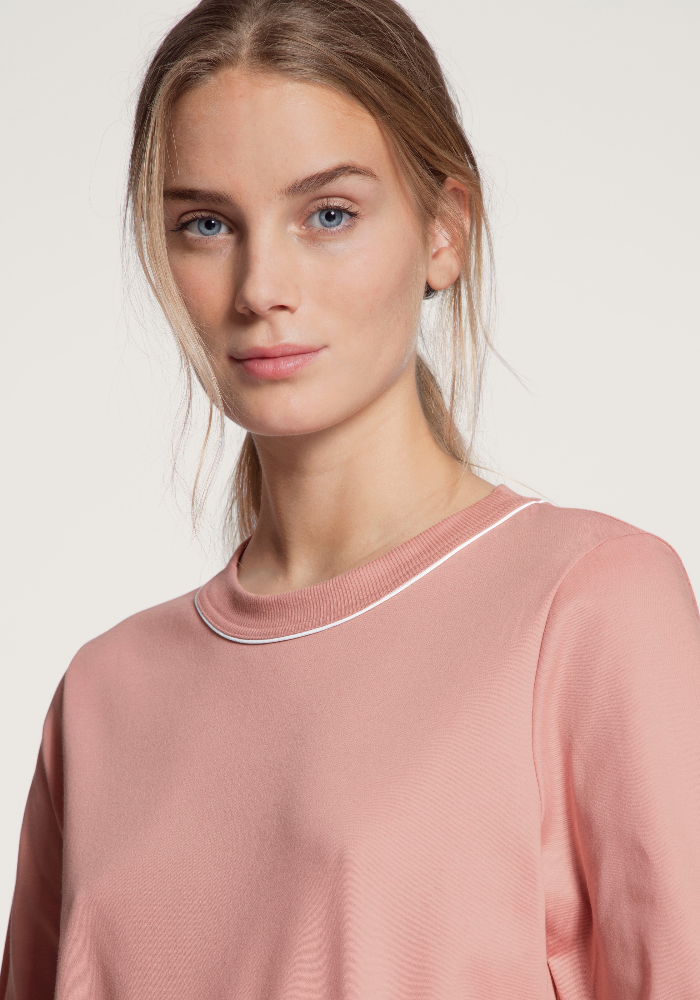 CALIDA Schlafanzug »Sweet Dreams« 2 tlg. Interlock-Qualität, Langarm, Gummibund, Rundhals, bequem