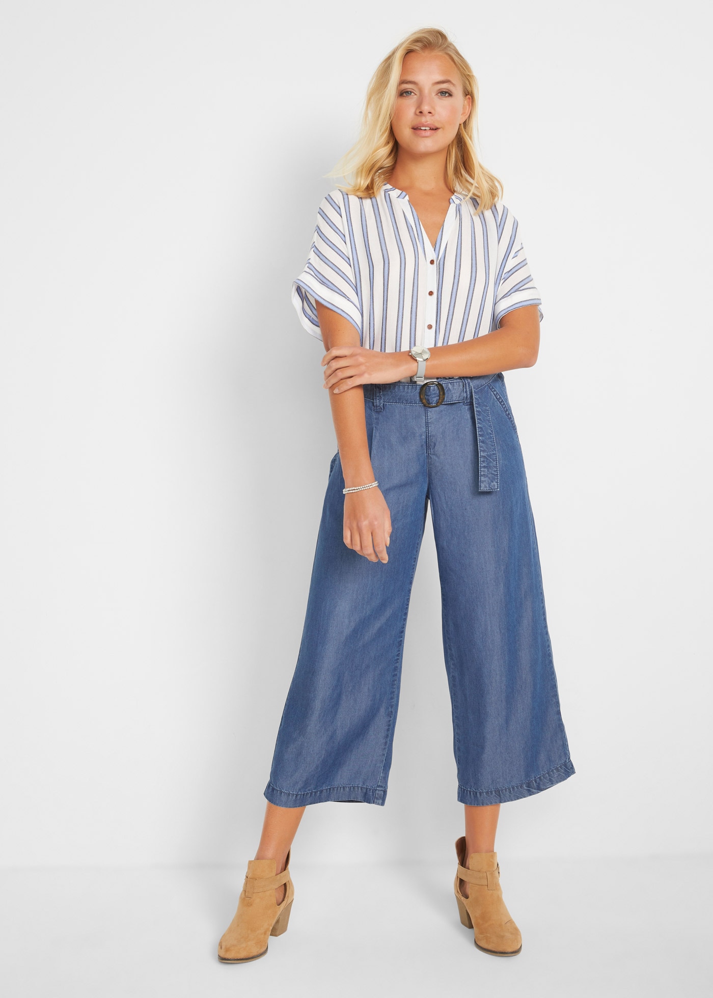 bonprix Blouse chemise mit schmalem Stehkragen und V-Ausschnitt