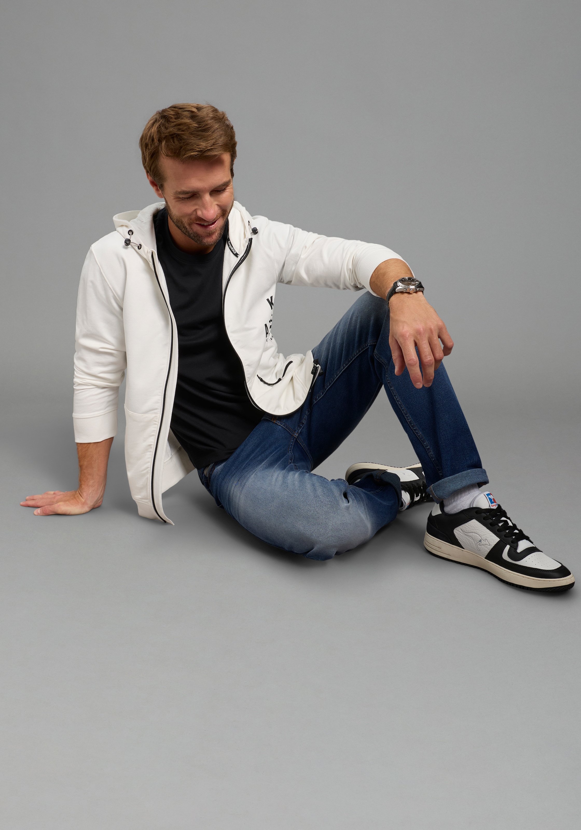 KangaROOS Sweat à capuche mit Kapuze, mit regulierbarem Elastikband an der Kapuze