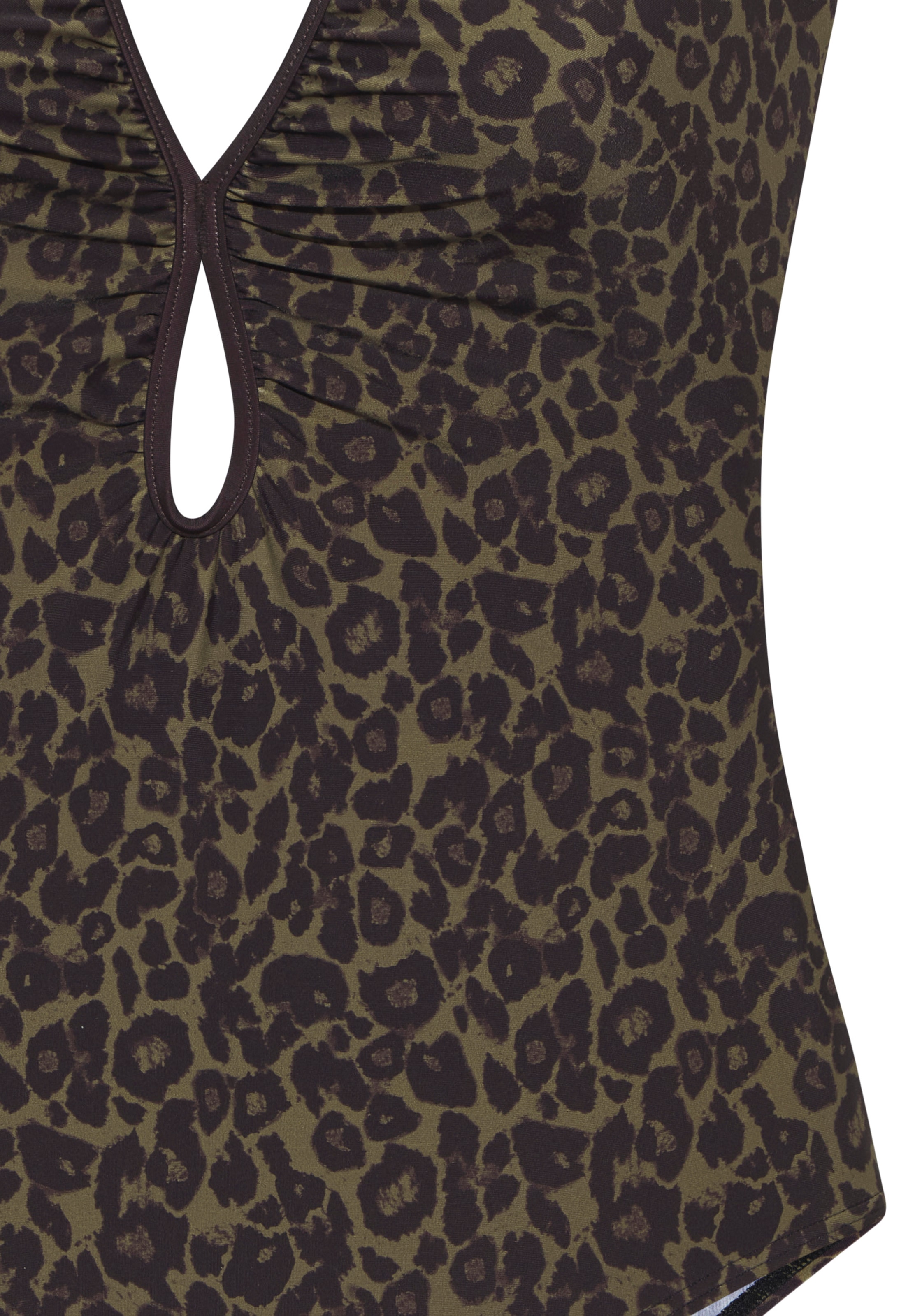LASCANA Badeanzug »Momo« mit modischem Cut-Out vorn