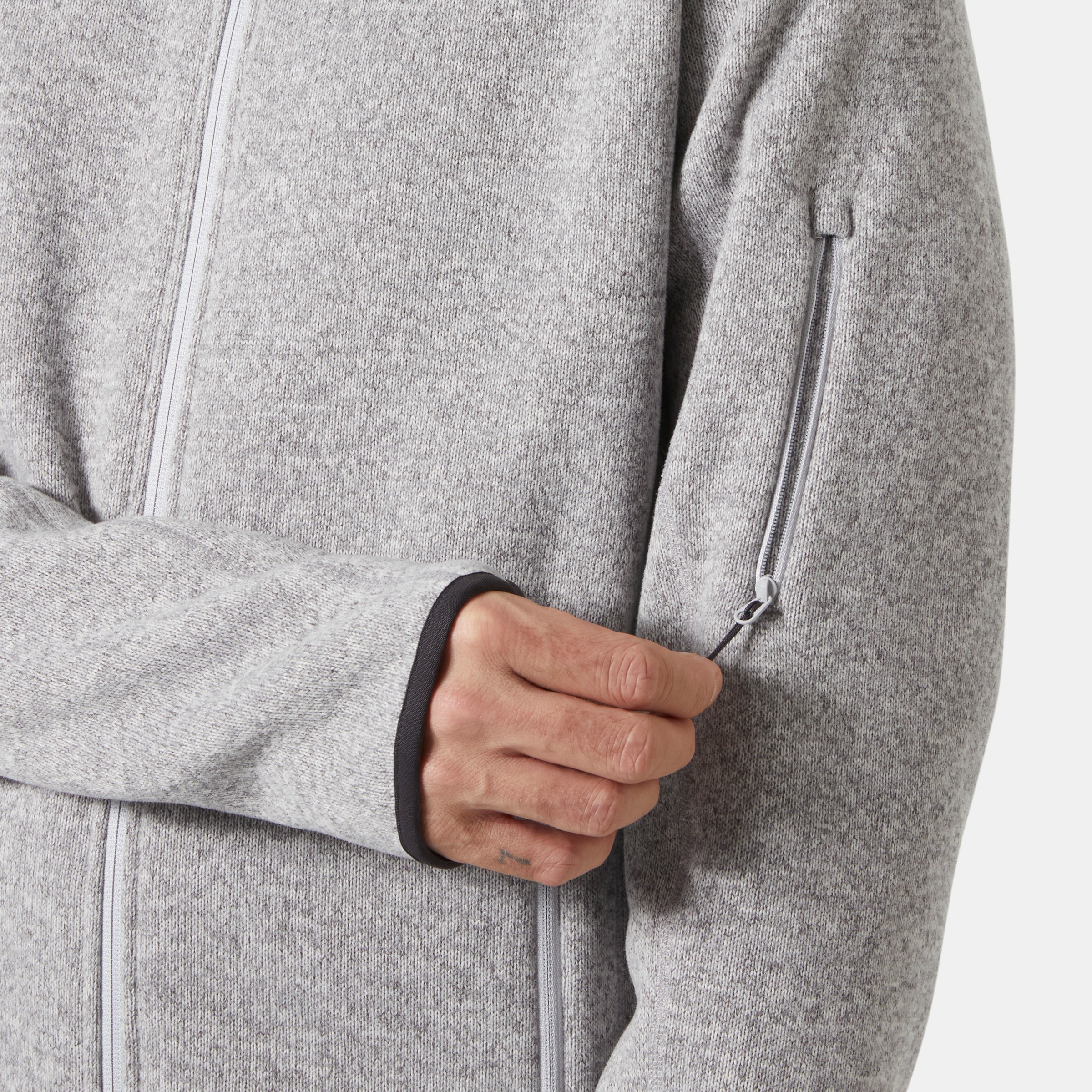 Helly Hansen Strickfleecejacke »VARDE FLEECE JACKET 2.0« für Outdoor- und Streetwear, mit Daumenlöchern, Reissverschlusstaschen