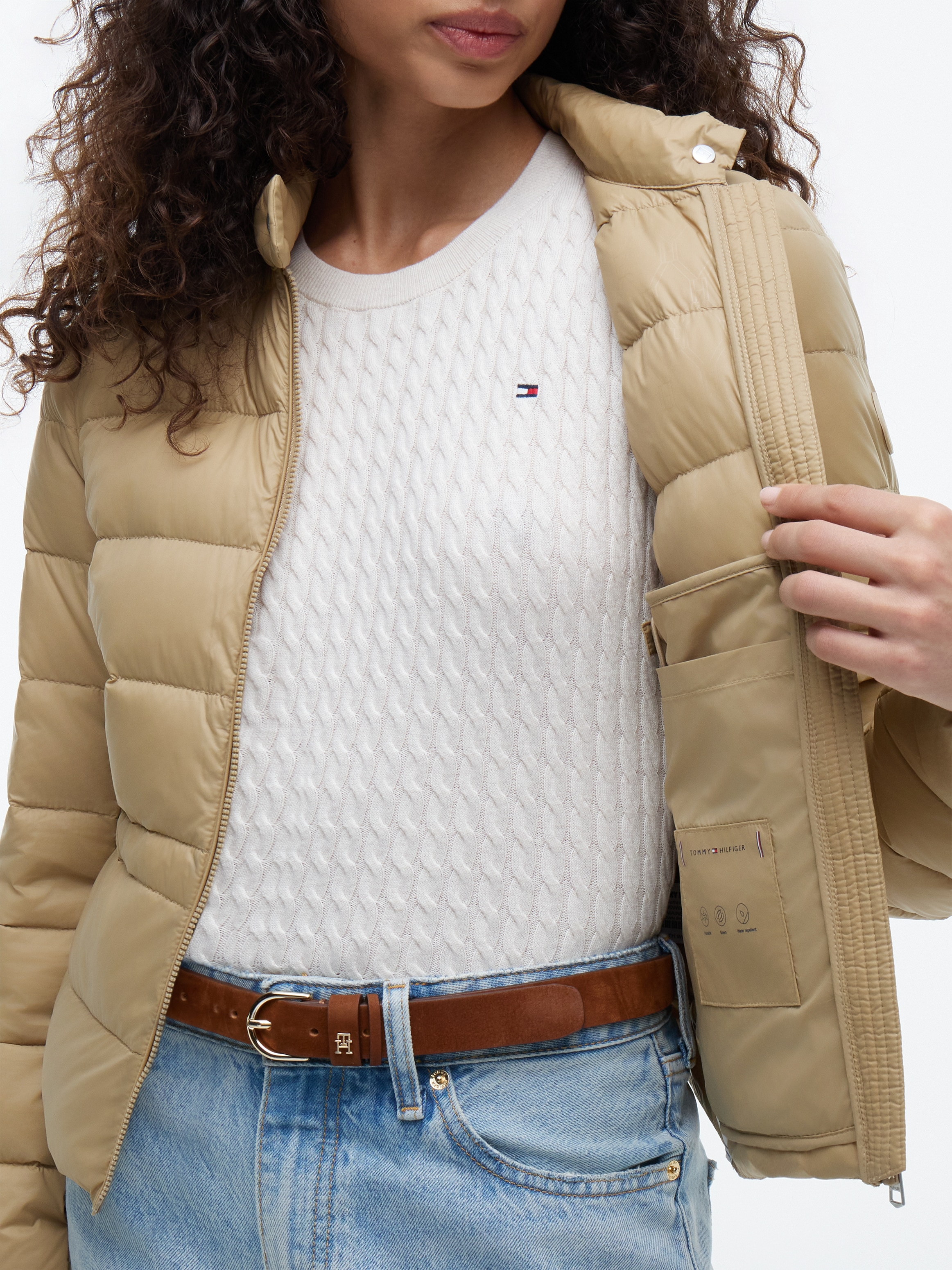 Tommy Hilfiger Doudoune »LW DOWN PACKABLE JACKET« sans capuche en fibre synthétique facile d'entretien, qualité matelassée légère