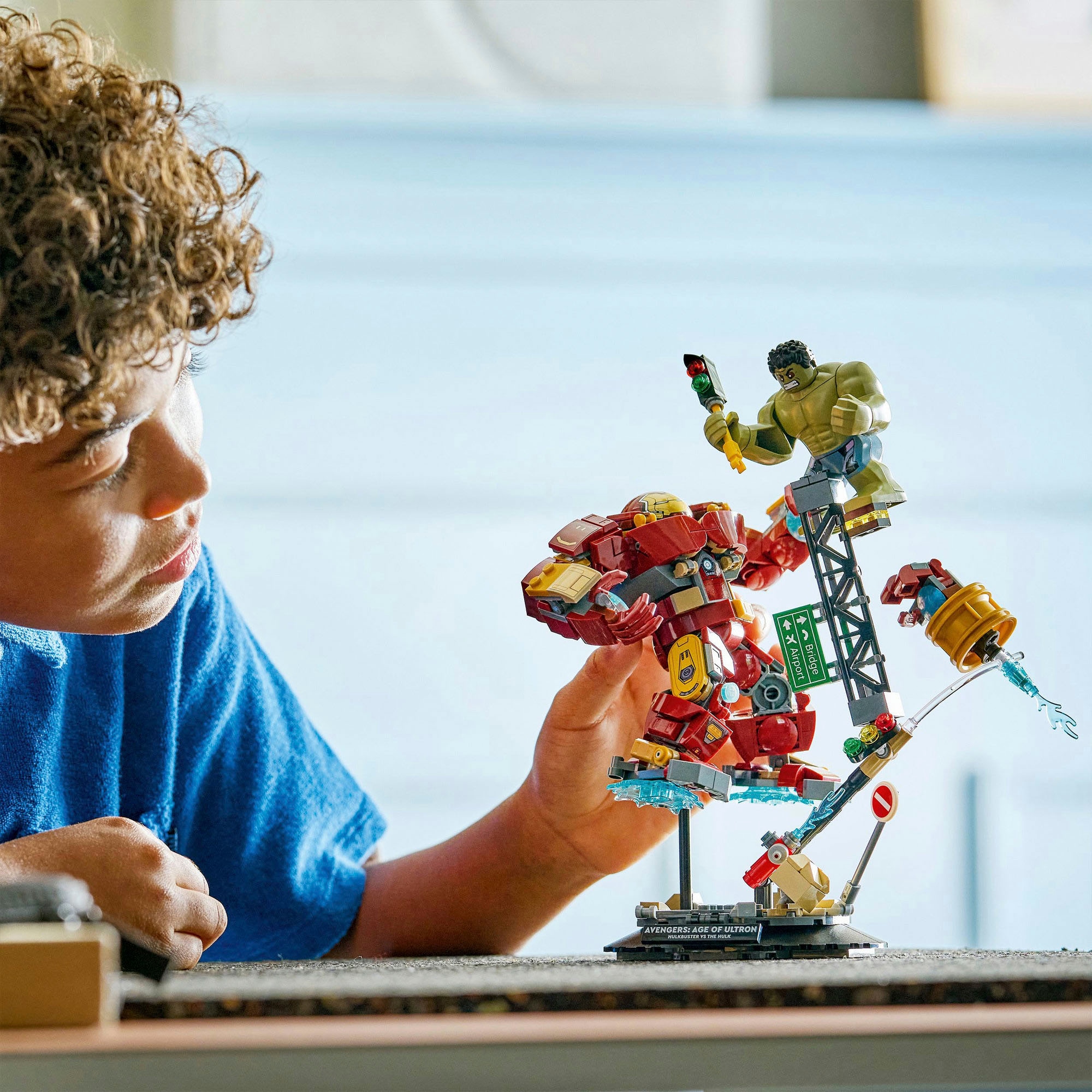 LEGO® Konstruktionsspielsteine »Duell der Giganten: Hulkbuster vs. Hulk (76343), LEGO Super Heroes«