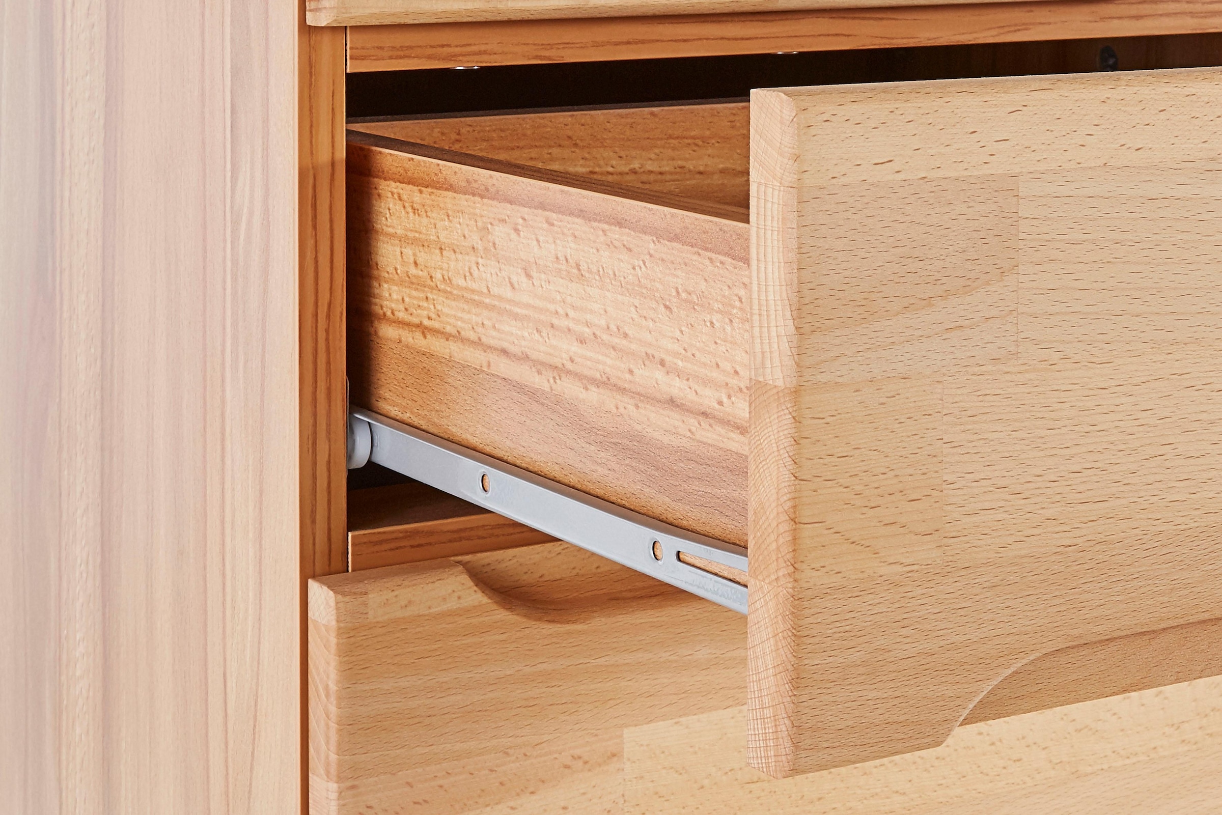 GOODproduct Sideboard »Vetro,200cm breit,40 cm tief,4 Schubladen Oberplatte aus Glas« Kernbuche massiv, Holzwerkstoff, 4Türen,4 Schubladen, Griffmulden