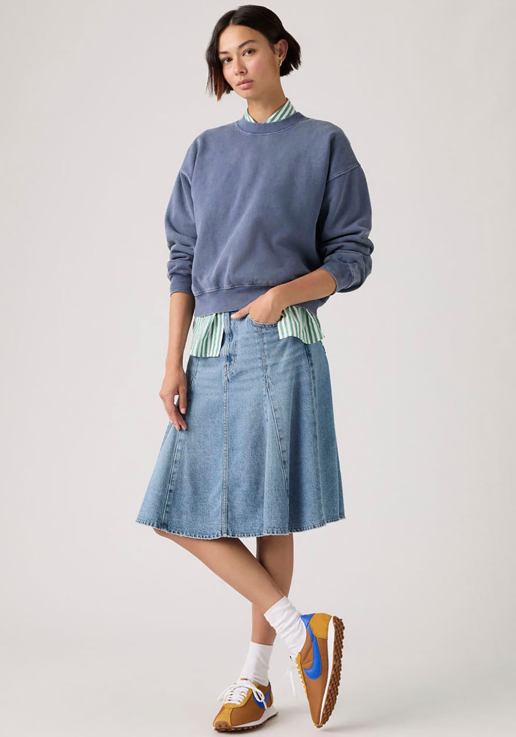 Levi's® Jupe en jean »GODET KNEE LENGTH SKIRT« Midirock mit Falten