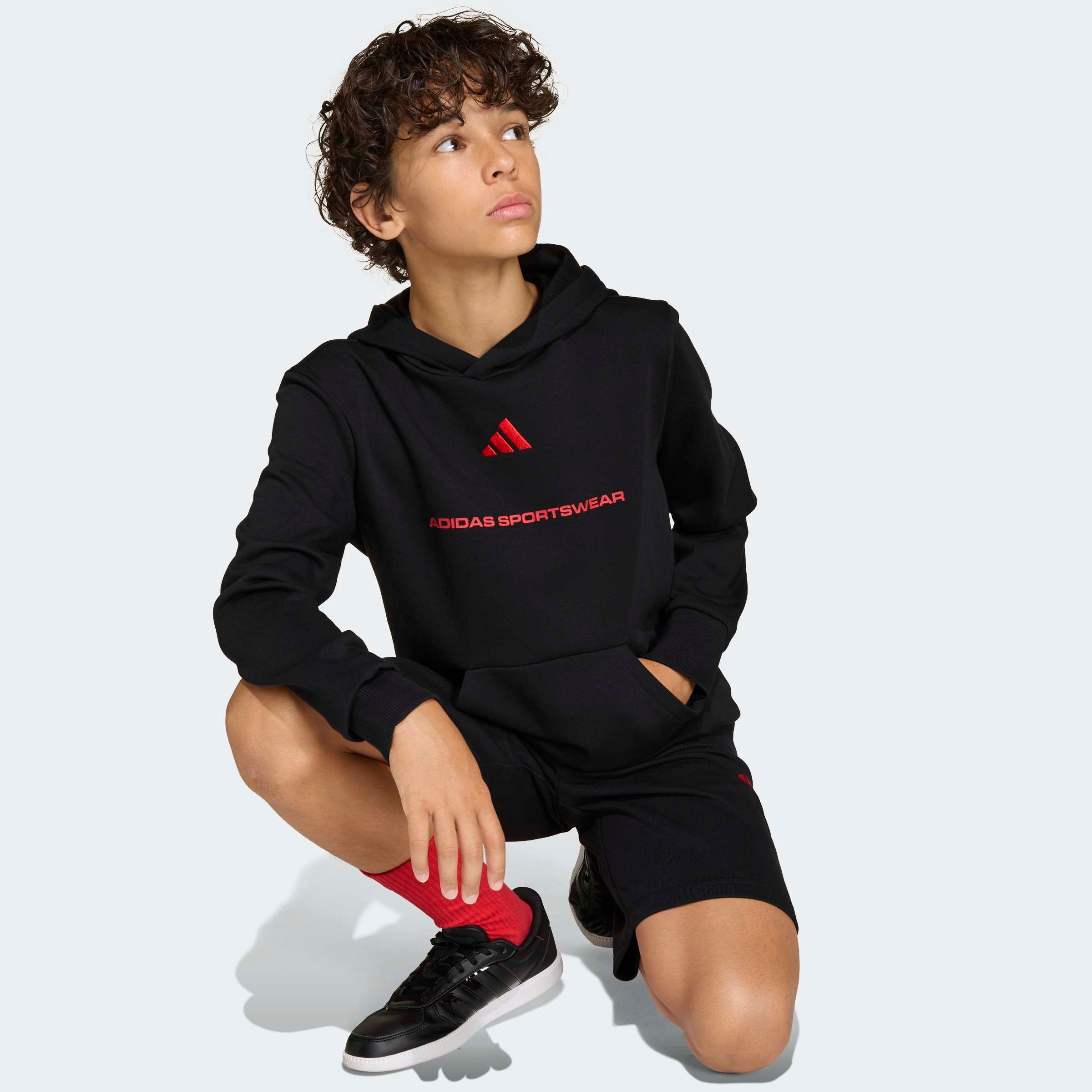 adidas Sportswear Kapuzensweatshirt »ADIDAS SLOGAN FLEECE-HOODIE«, mit Kängurutasche, sportlicher Stil, aus weichem Fleece
