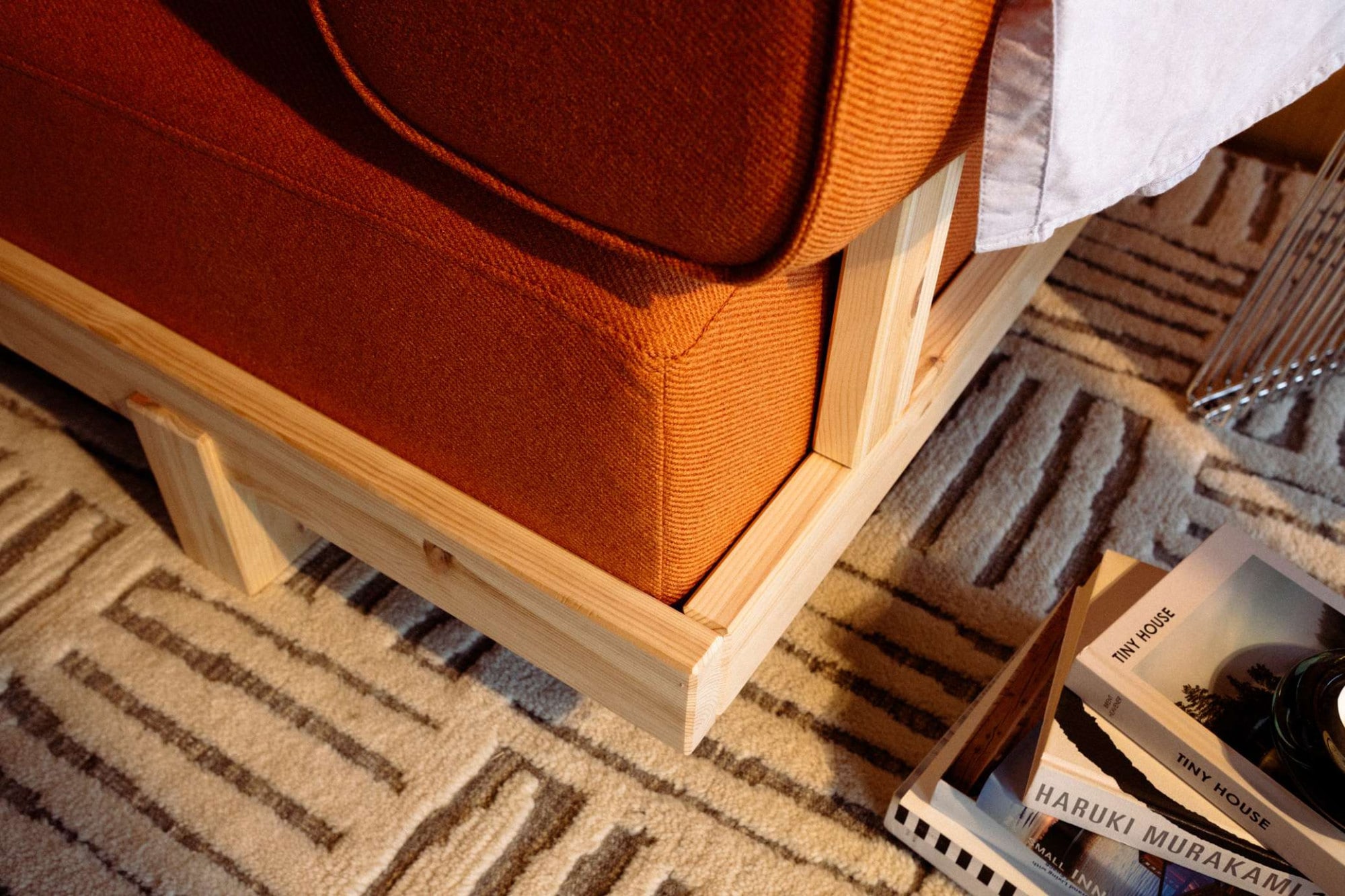 Karup Design Schlafsofa »Stay Sofa Bed, mit Bettfunktion & Boxspring, 3 Sitzer aus Massivholz« Boxspring-Matratze mit Sprungfedern, 90 x 200 cm, Made in Europe