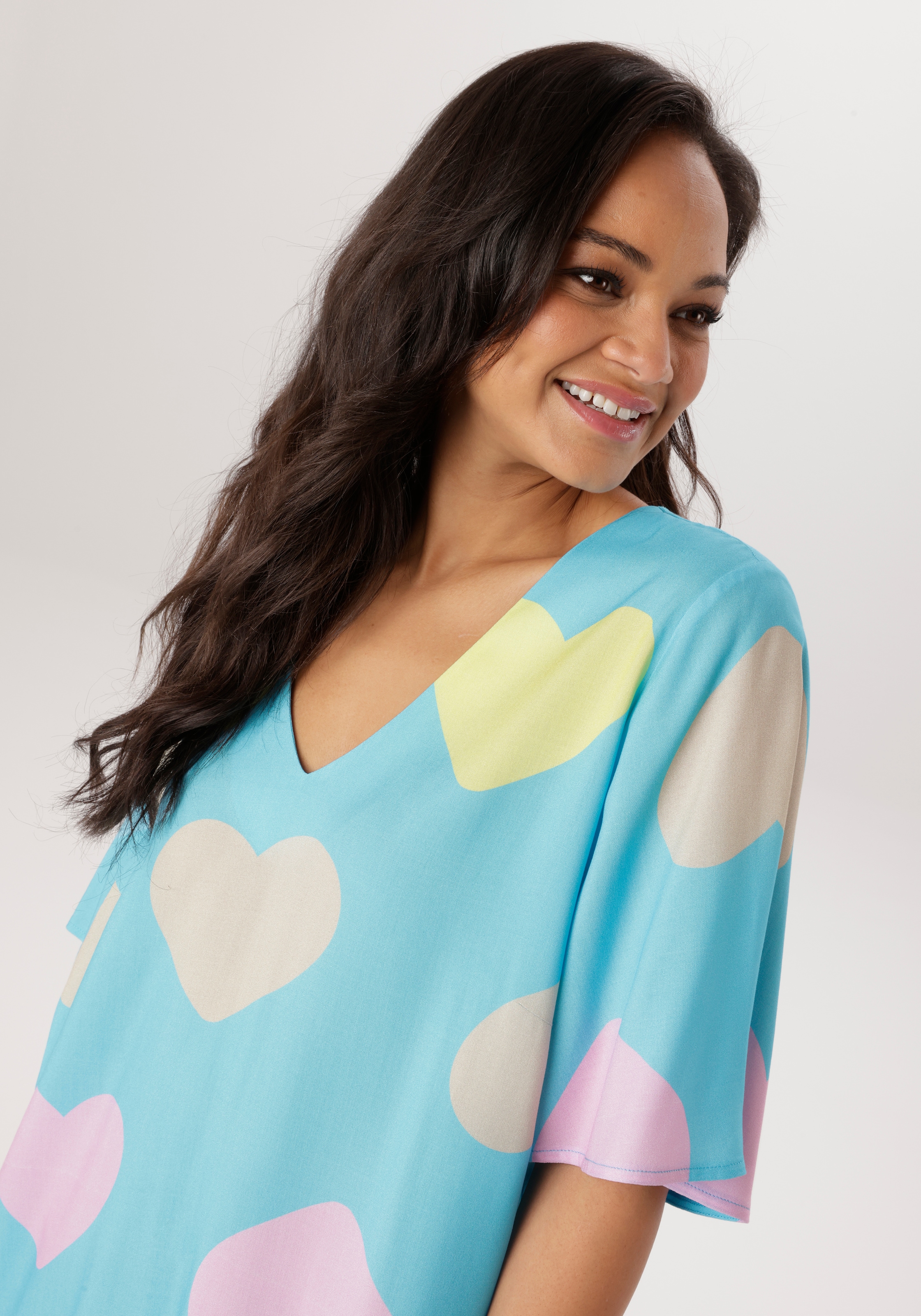 Aniston PLUS Blouse à enfiler mit farbigen Herzen bedruckt- jedes Teil ein Unikat - NEUE KOLLEKTION