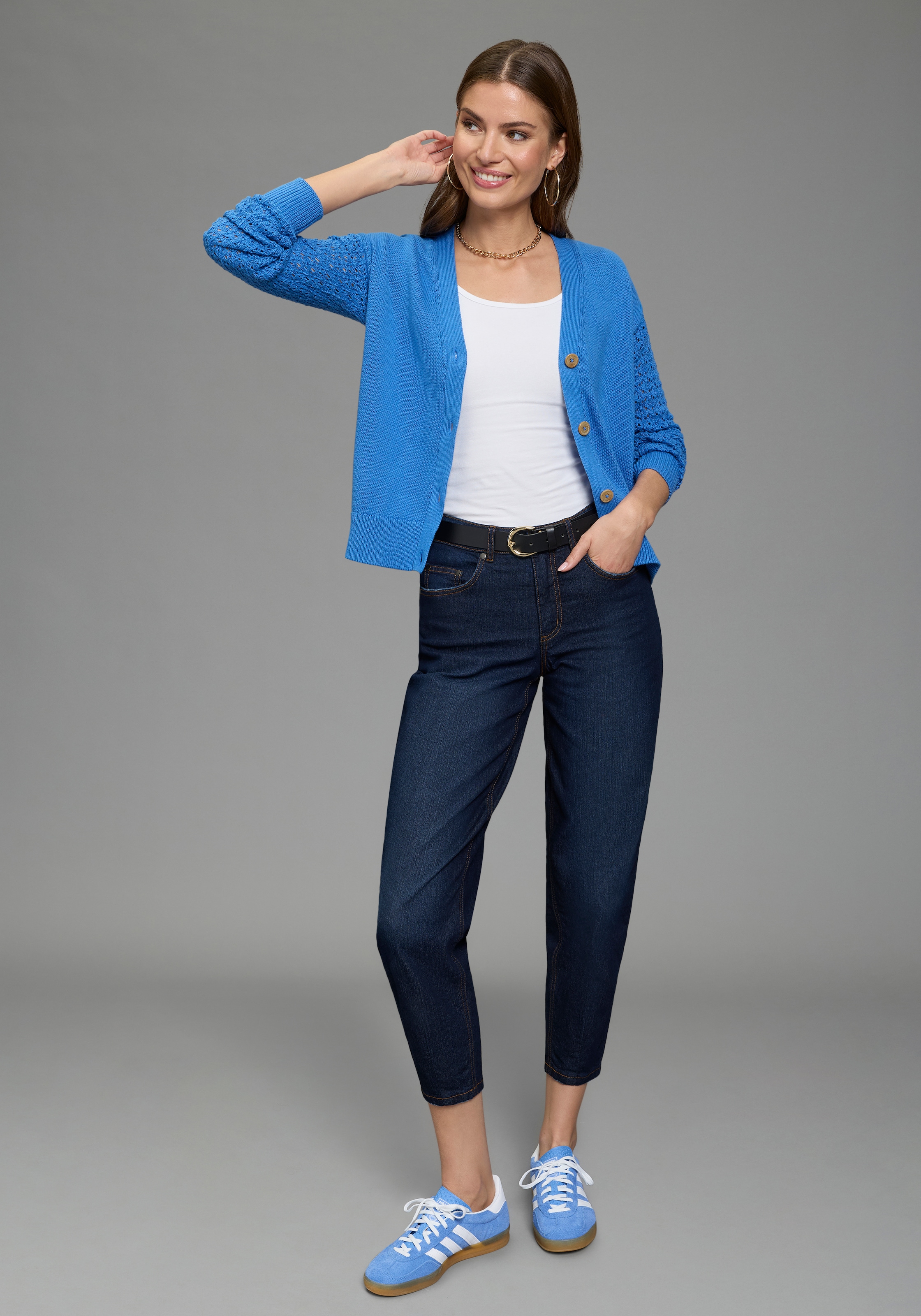 Laura Scott Veste en tricot mit femininen Ajourärmeln und V-Ausschnitt