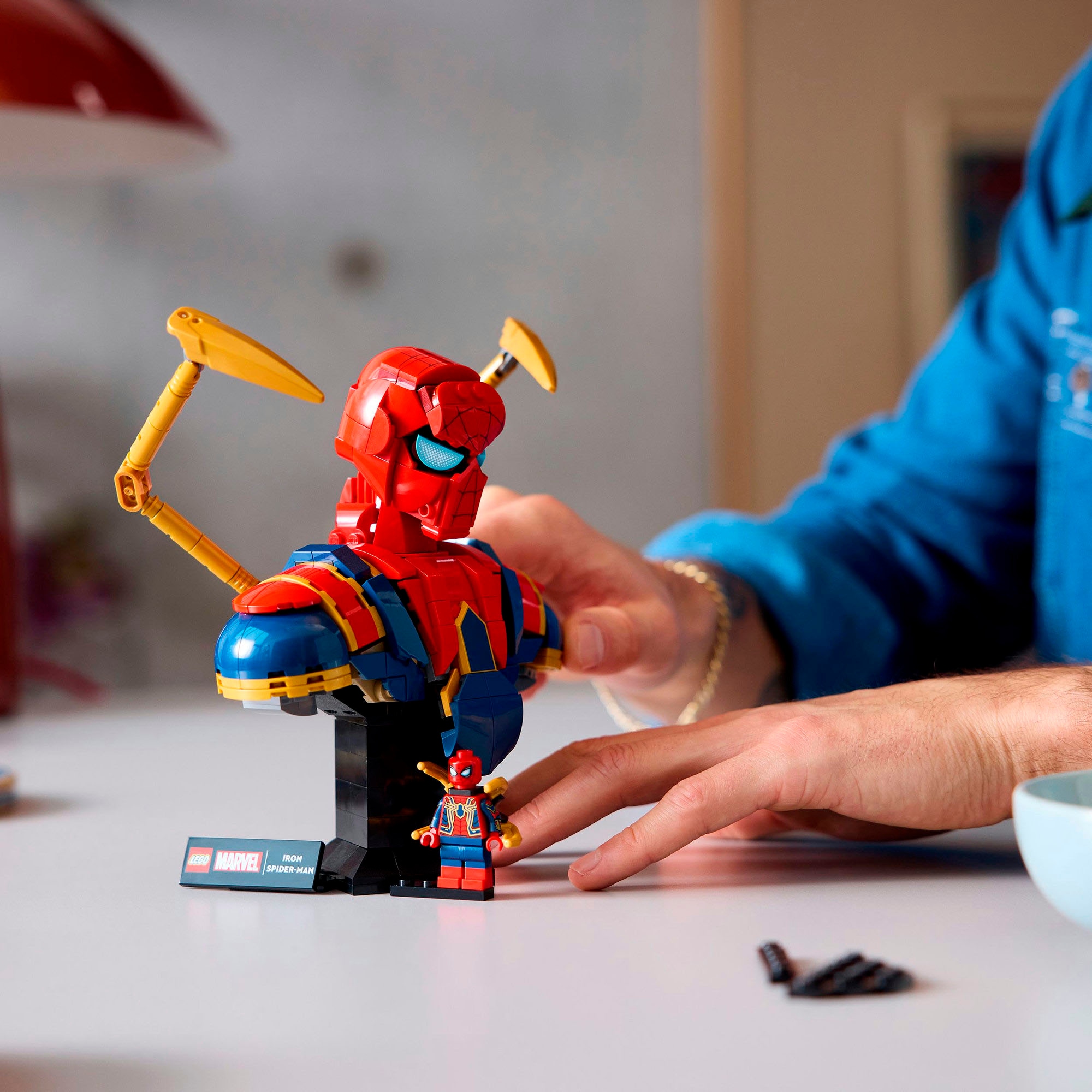 LEGO® Konstruktionsspielsteine »Iron Spider-Man Büste (76326), LEGO Super Heroes« Made in Europe