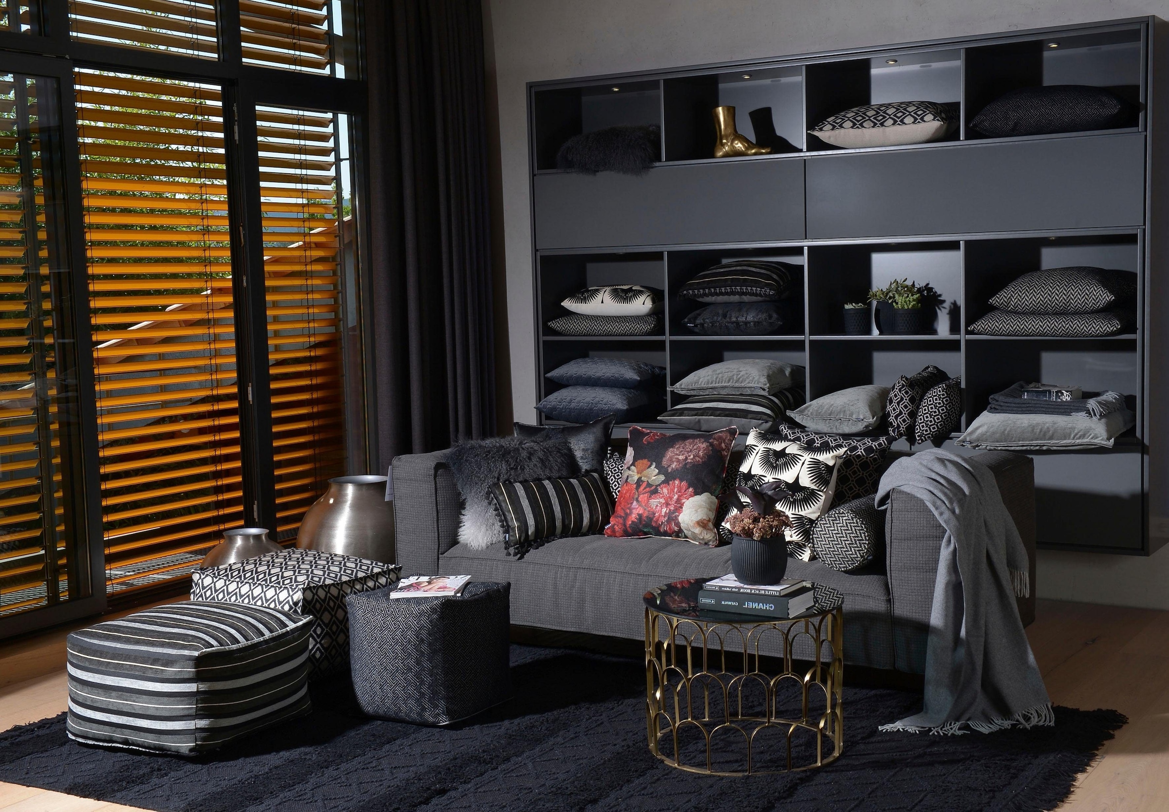 H.O.C.K. Coussin décoratif »Black Swan« mit schicken Schwanenmotiven, Wendekissenhülle mit Füllung, 1 Stück