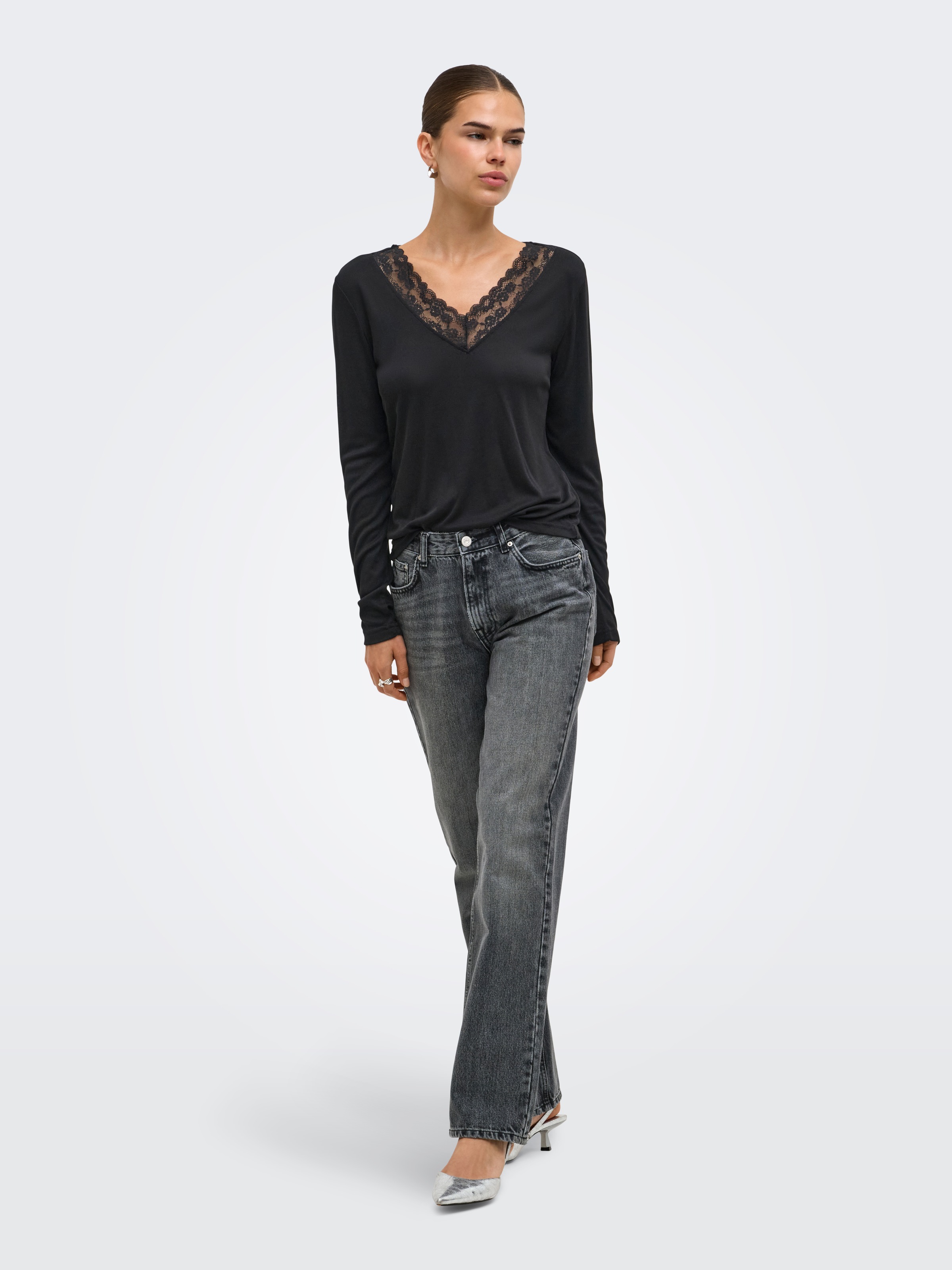 ONLY T-shirt à manches longues »ONLIDA L/S V NECK LACE TOP CS JRS« mélange viscose, coupe régulière