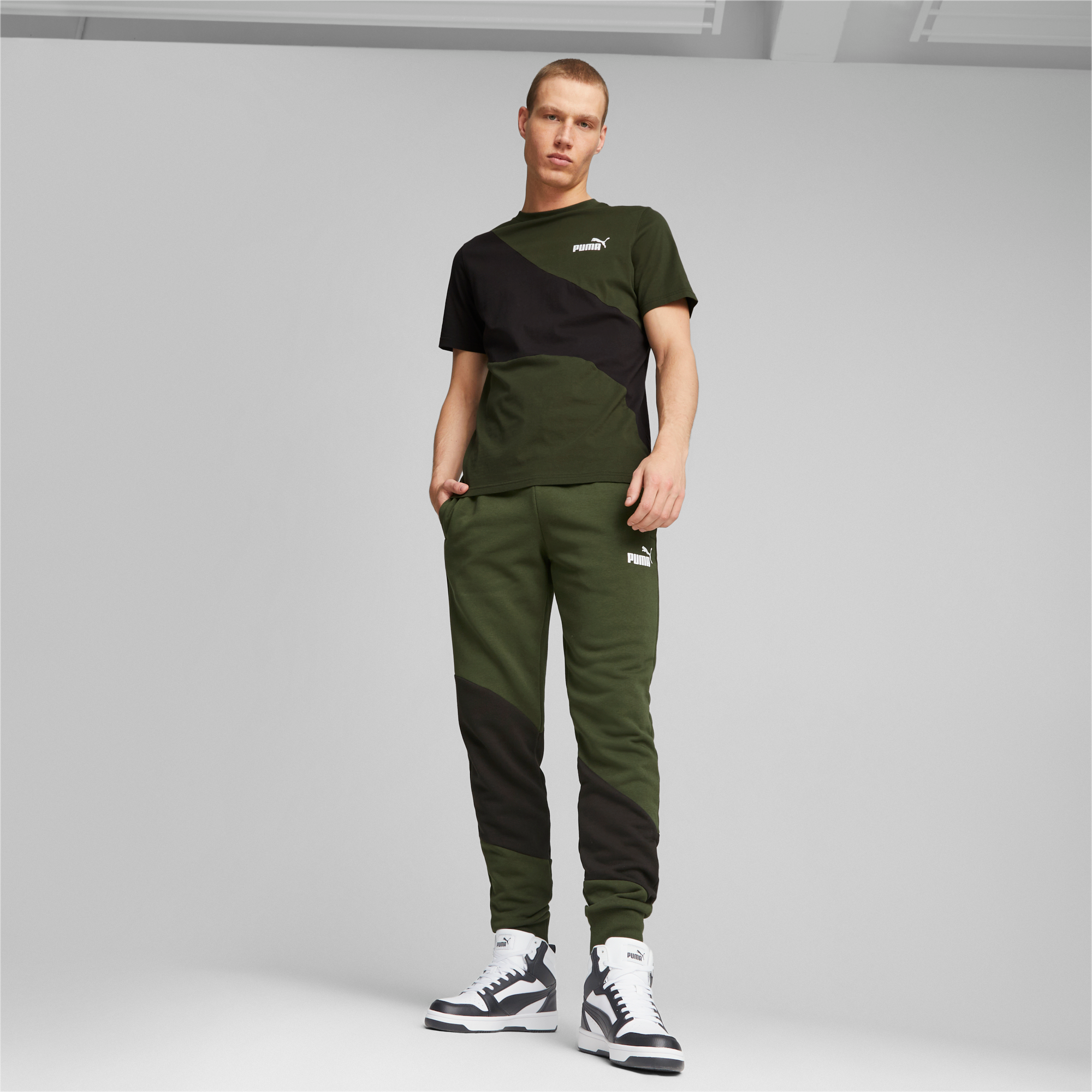 PUMA Sneakers »REBOUND V6«  hauteur cheville, dessus déperlant, semelle intérieure douce