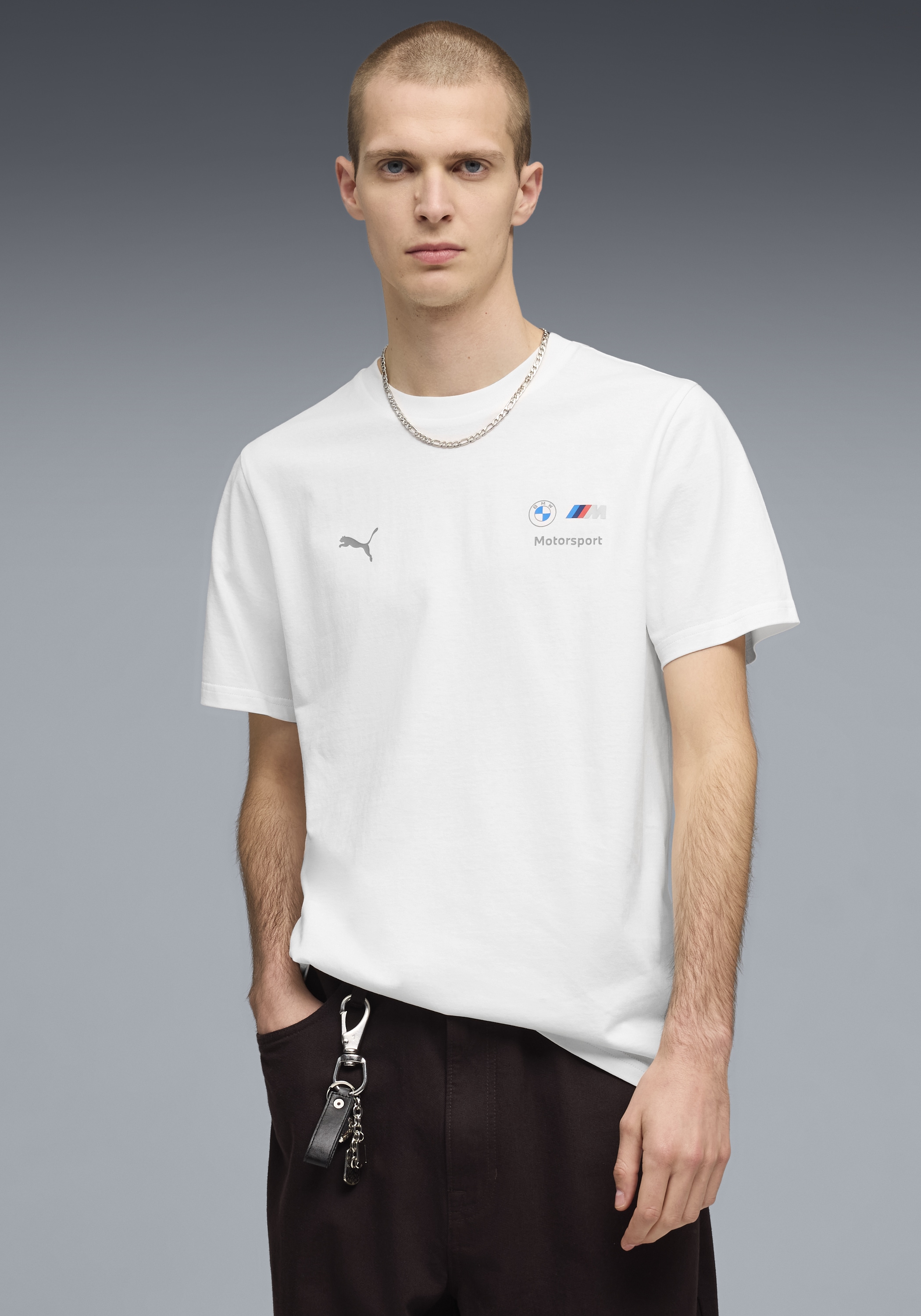 PUMA T-shirt »BMW MMS ESS LOGO TEE« Regular Fit, manches courtes, col rond, pour fans de sport automobile