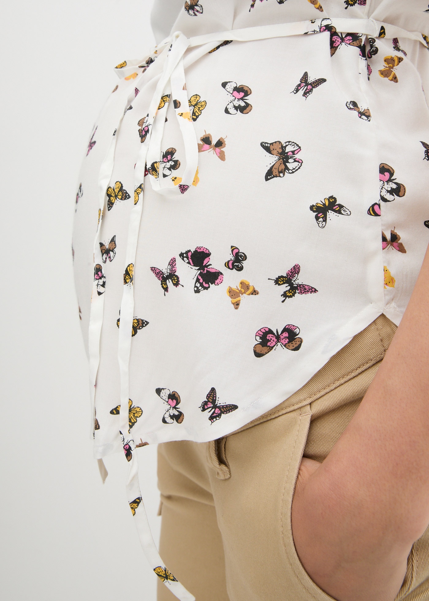 bonprix Umstandsbluse figurumspielende Passform, mit kurzem Arm, mit Bindeband