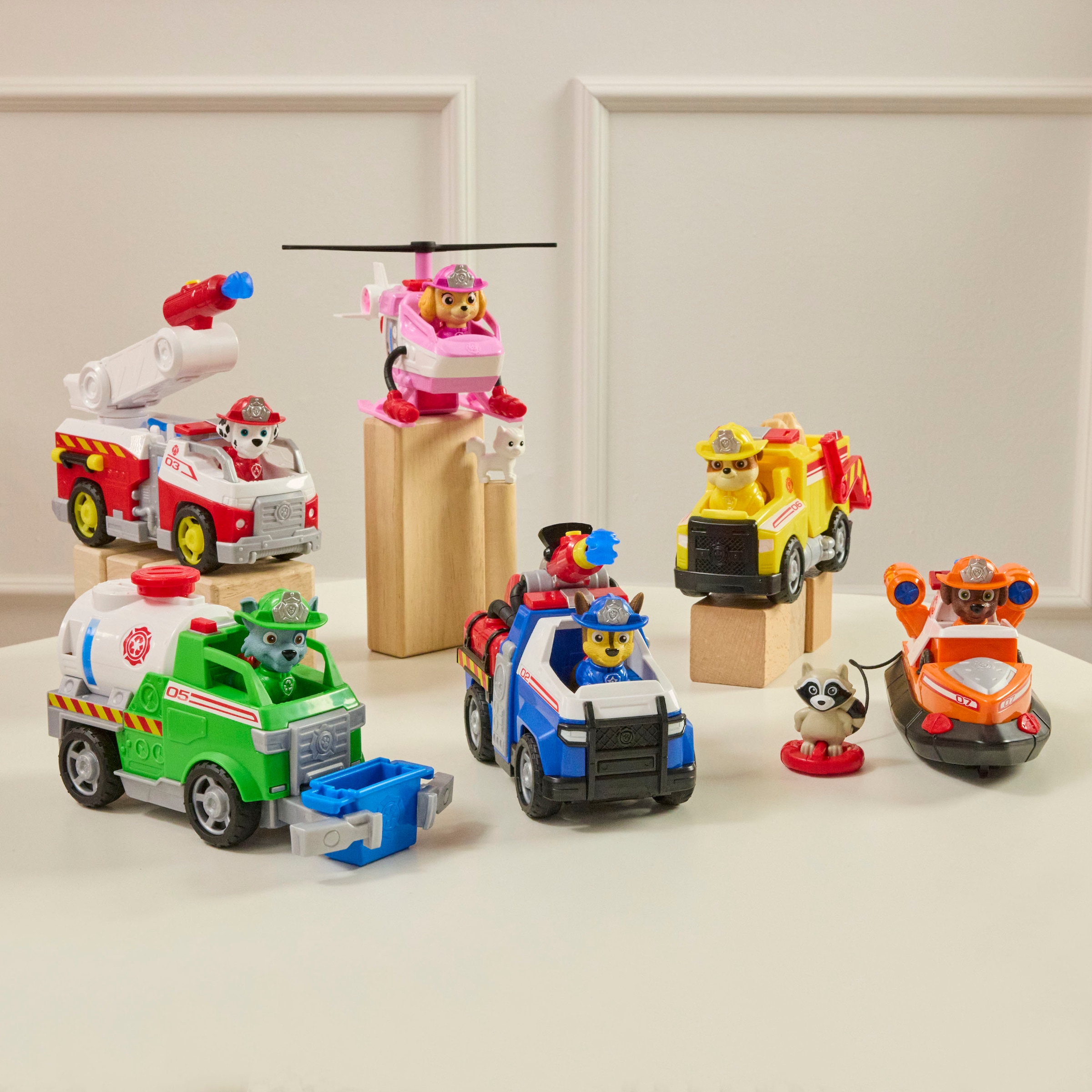 Spin Master Voiture-jouet »PAW Patrol Fire Rescue - Chases Rettungsfahrzeug«