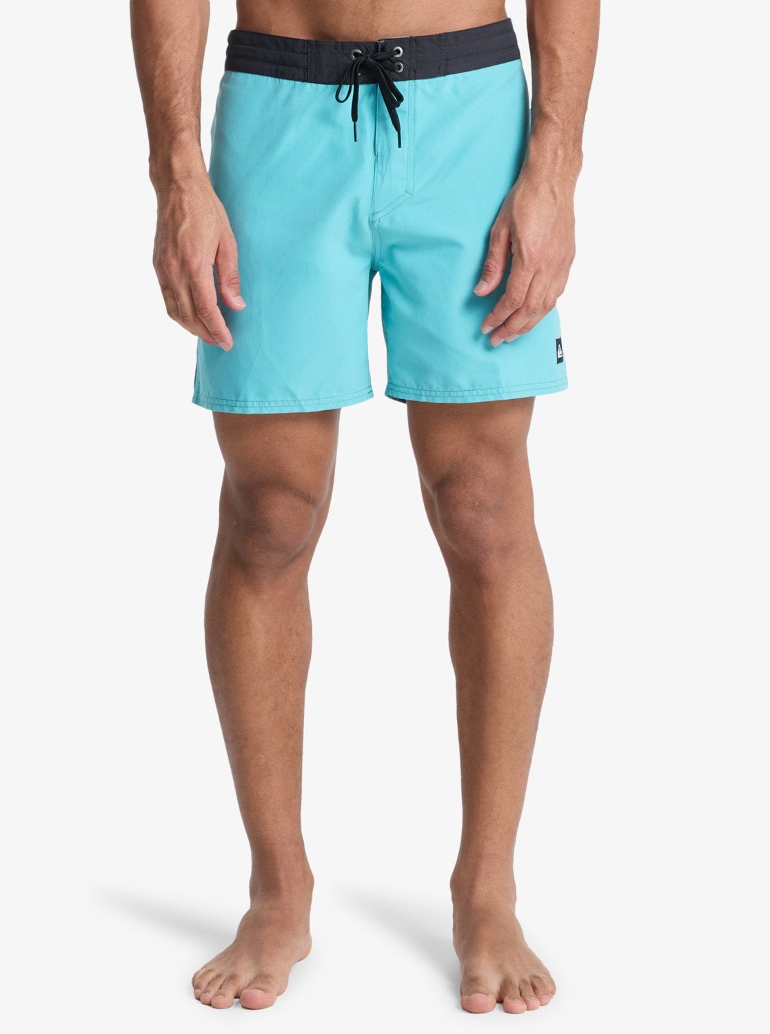 Quiksilver Badeshorts »EVERYDAY HALF JAM 16« schnell trocknendes Material, mit normaler Leibhöhe, Straight Leg Fit