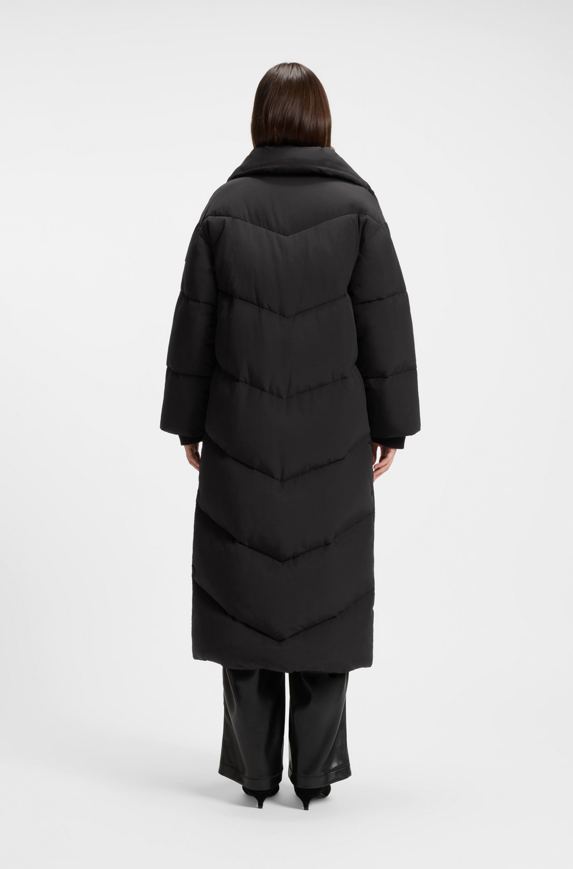 BOSS ORANGE Steppmantel »Pyrani Premium Damenmode« mit Stehkragen, arktischer Parka-Stil