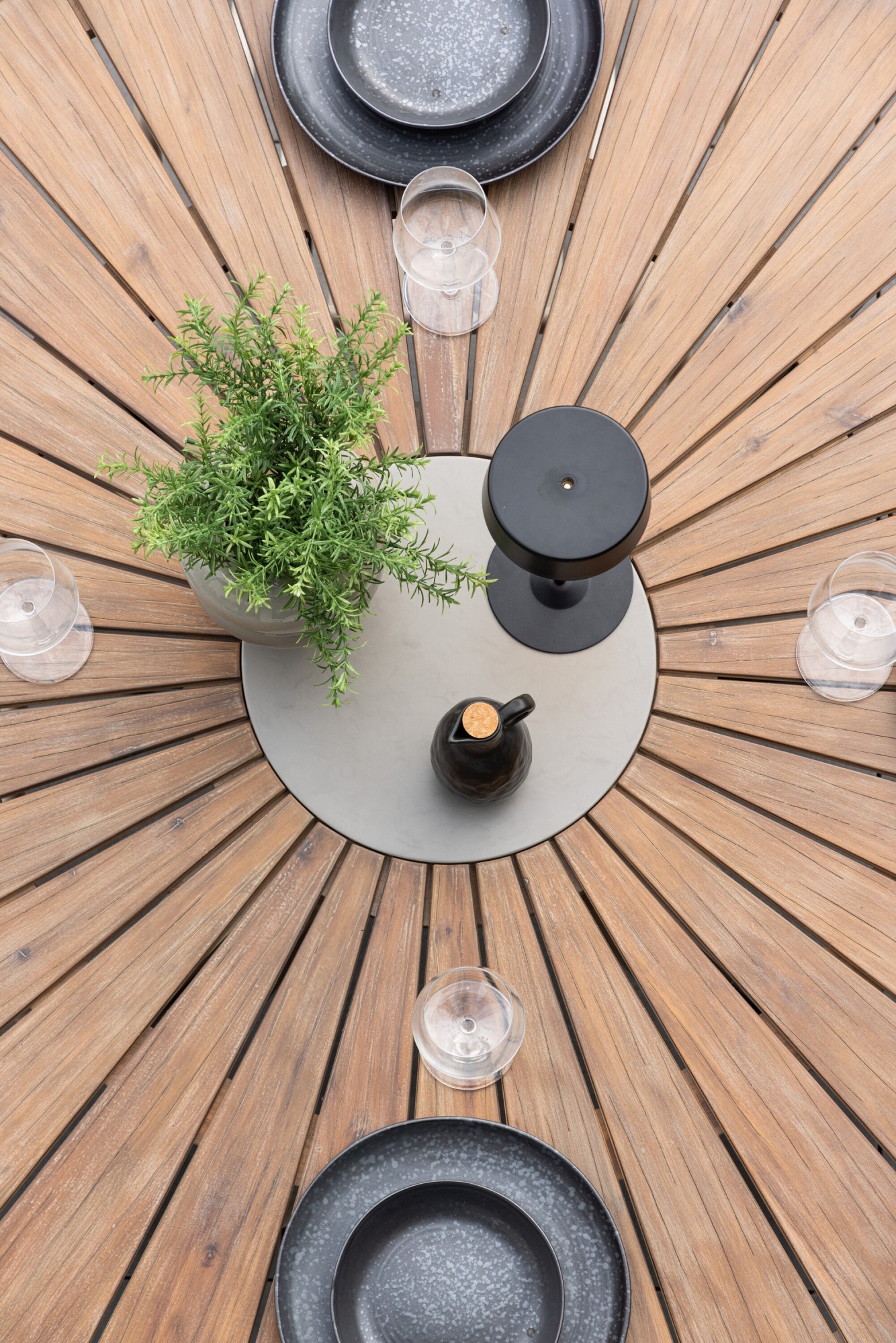 Venture Home Gartentisch »Rosario, runde Esstafel für den Aussenbereich« Outdoortisch rund, Metallgestell, pflegeleicht