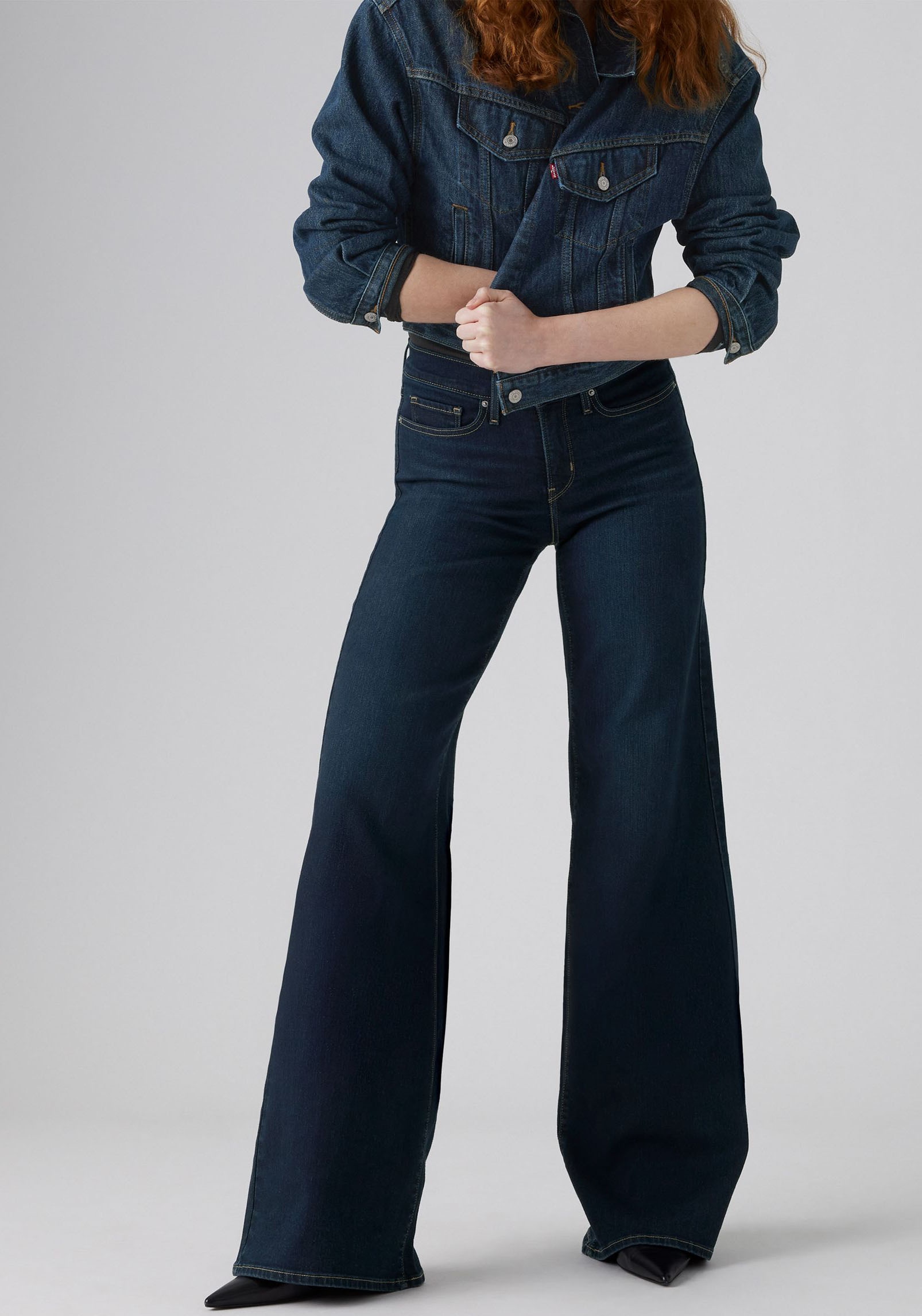 Levi's® Weite Jeans »Jeans 318 SHAPING« im Five-Pocket Style