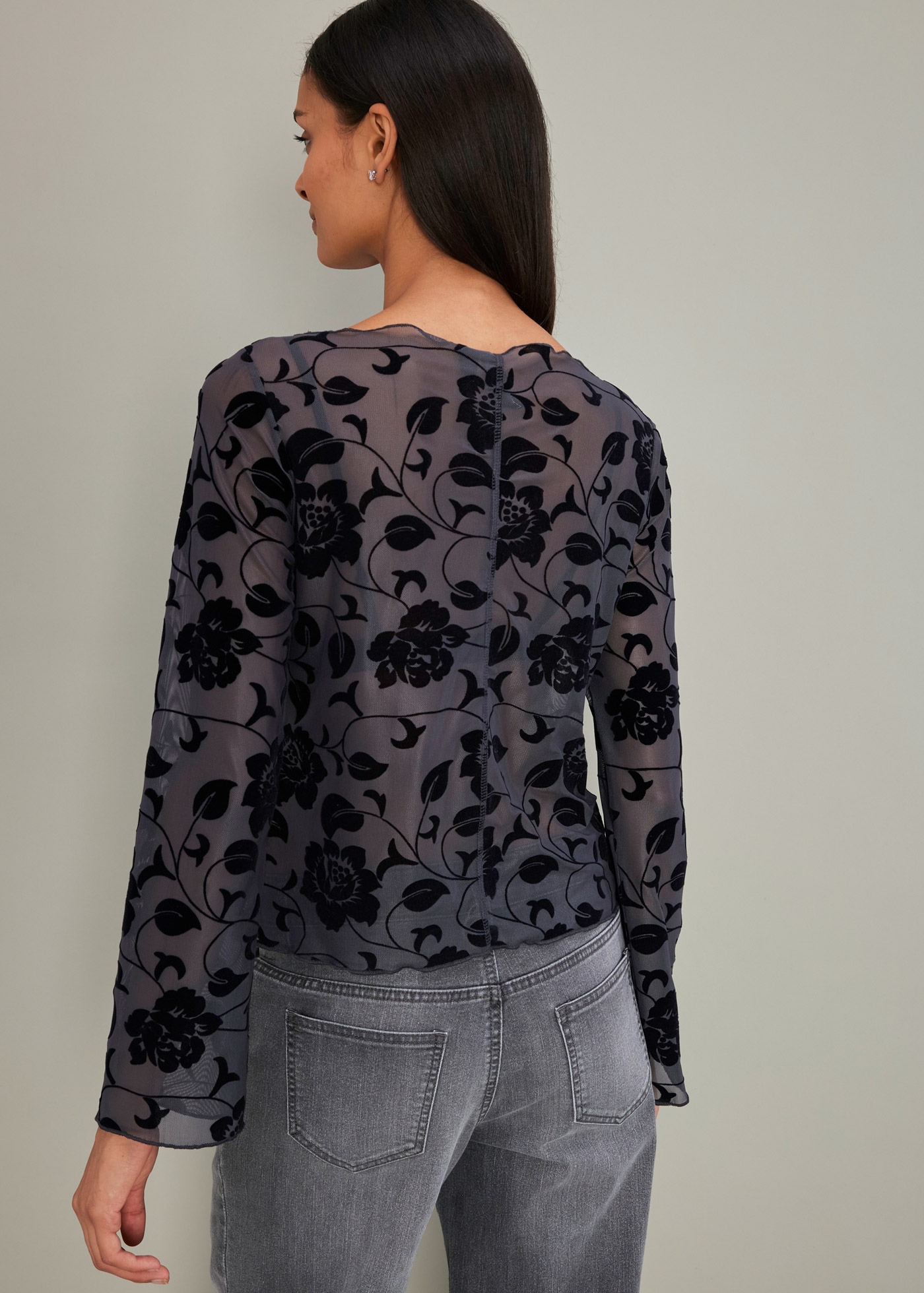 bonprix Langarmshirt »Langarmshirt mit leichter Transparenz« eng anliegende Passform, mit leichter Transparenz, mit Flock-Print