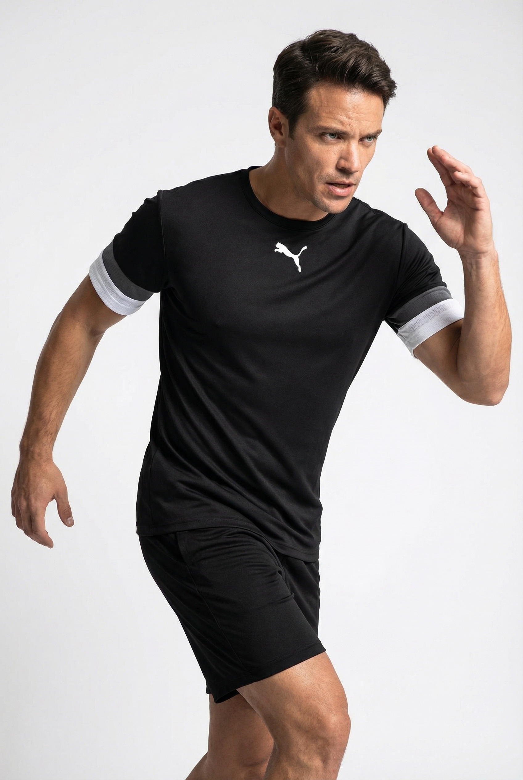 PUMA Maillot de foot »TEAMRISE JERSEY« Coupe régulière, col rond, détails en mesh aux manches