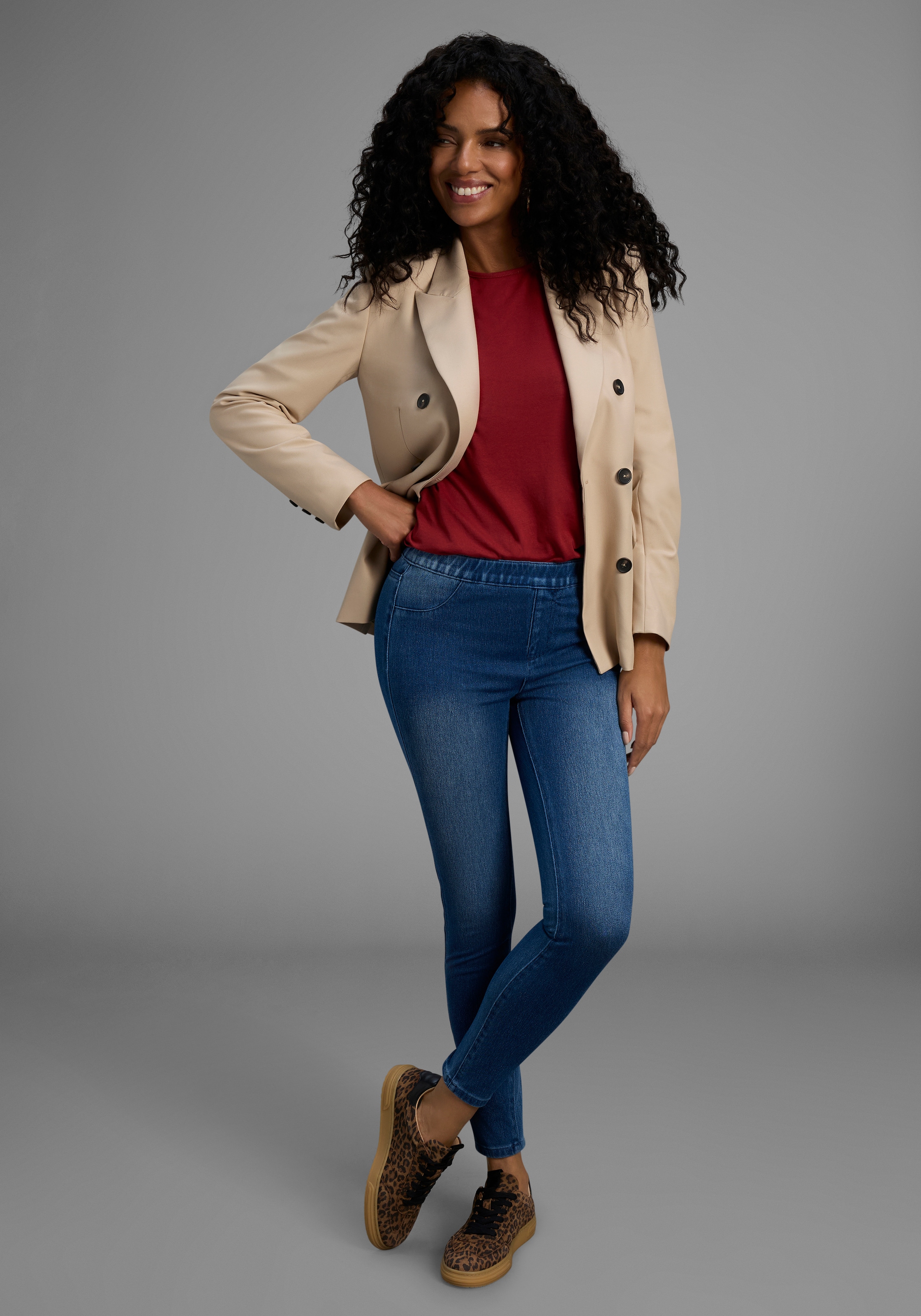 Arizona Jogg Pants »High Waist« extra-eng geschnitten,  knöchellange Beinform,  hoher Bund