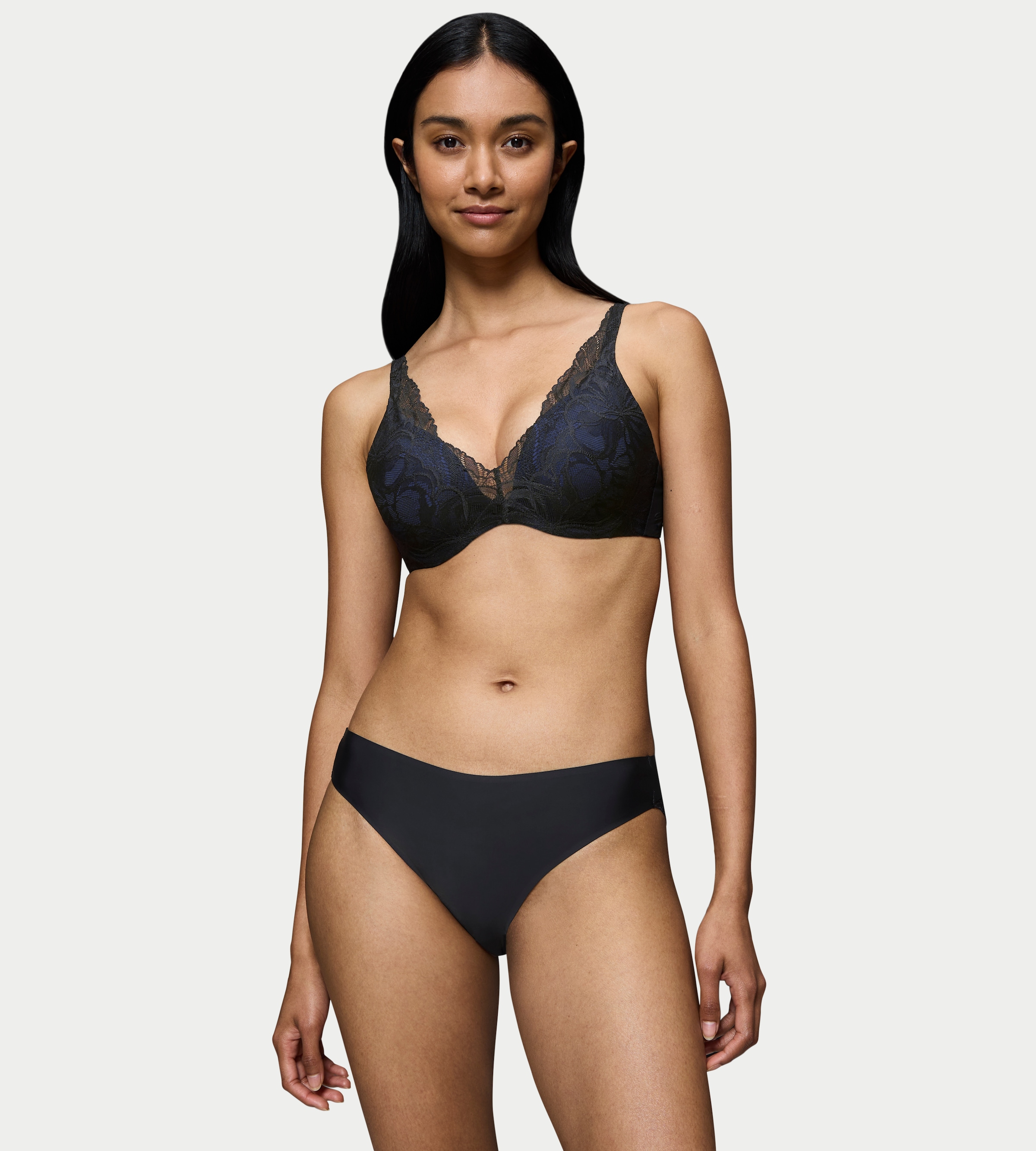 Triumph Slip tai »Body Make-Up Illusion Lace« florale Stretch-Spitze, hoher Beinausschnitt, weiche Microfaser