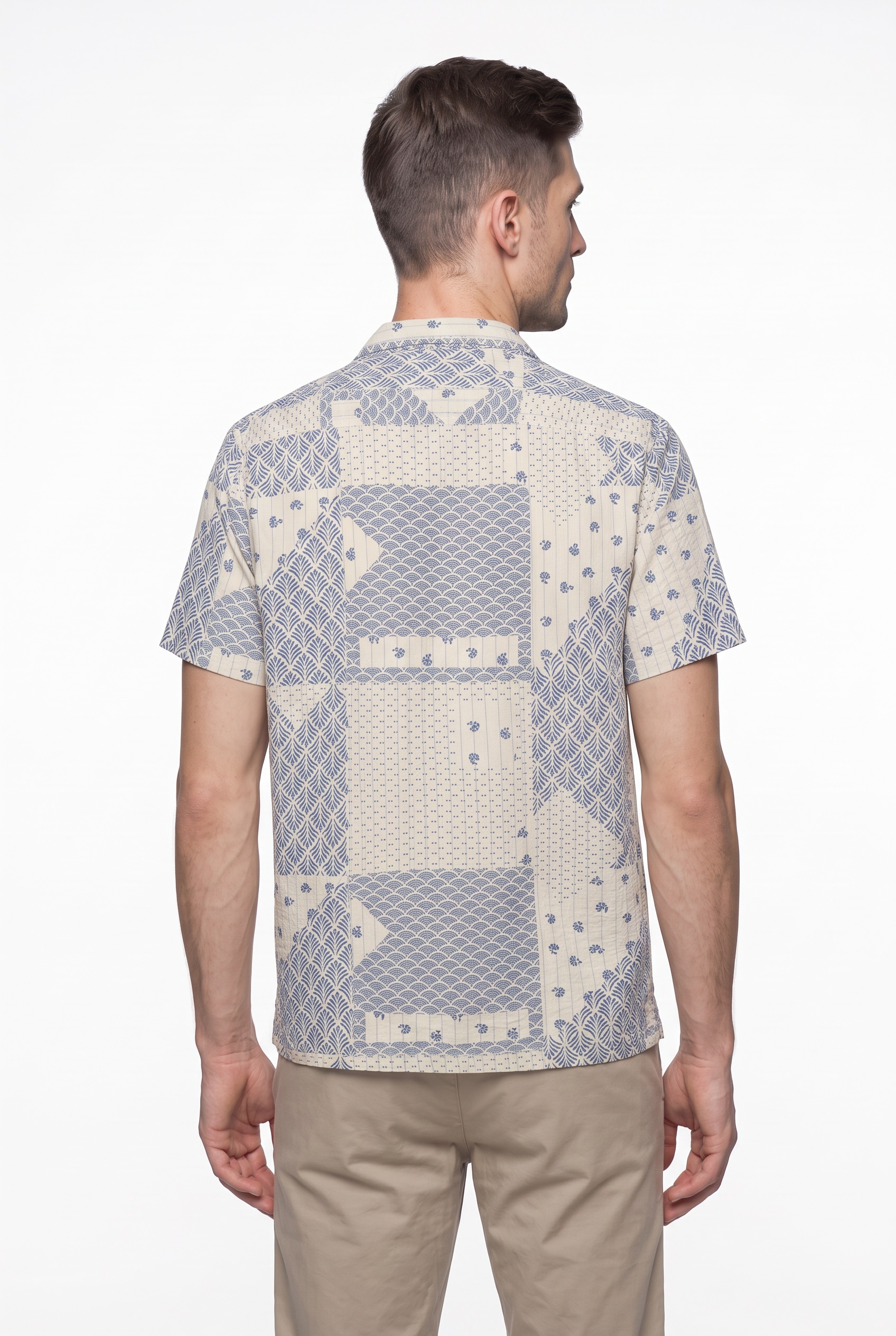 Pepe Jeans Chemise à manches courtes »PISARROT« avec coutures décoratives, à motifs