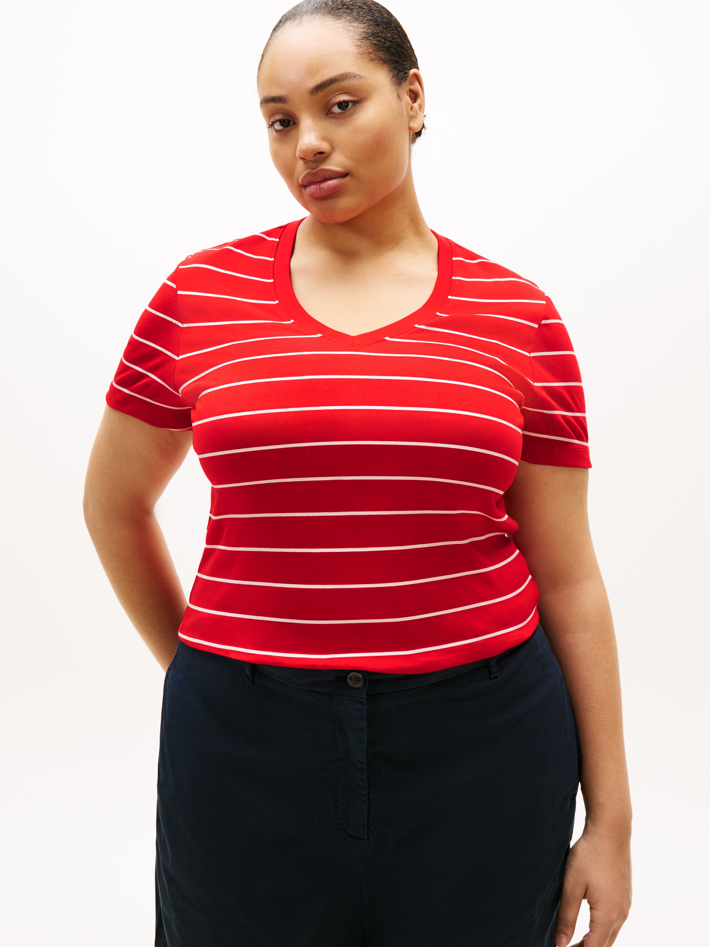 Tommy Hilfiger Curve T-shirt en V »CRV SLIM CODY V-NK SS« in grossen Grössen