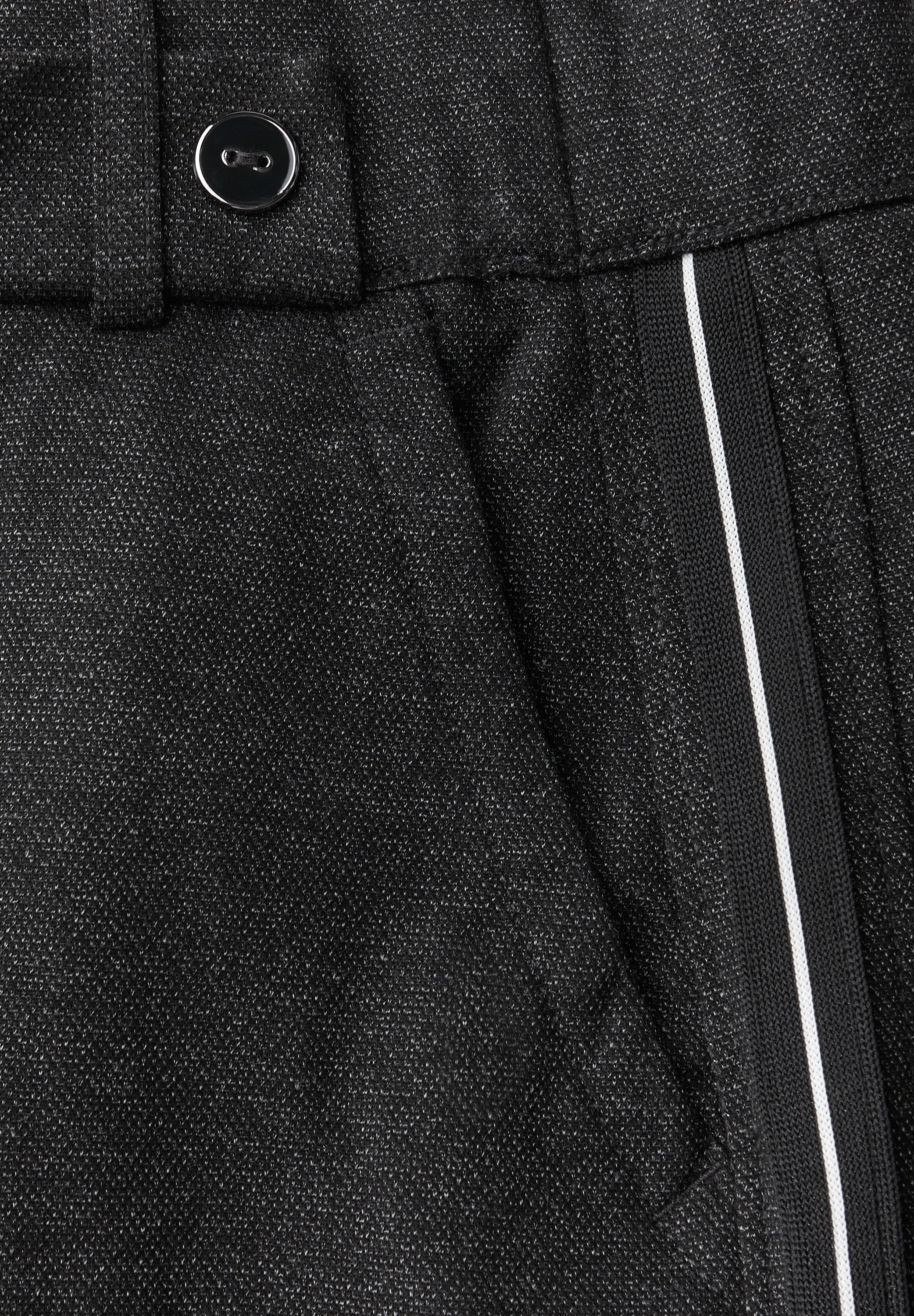 STREET ONE Stoffhose »QR Straight Leg Mela«  mit Tape und seitlichen Taschen