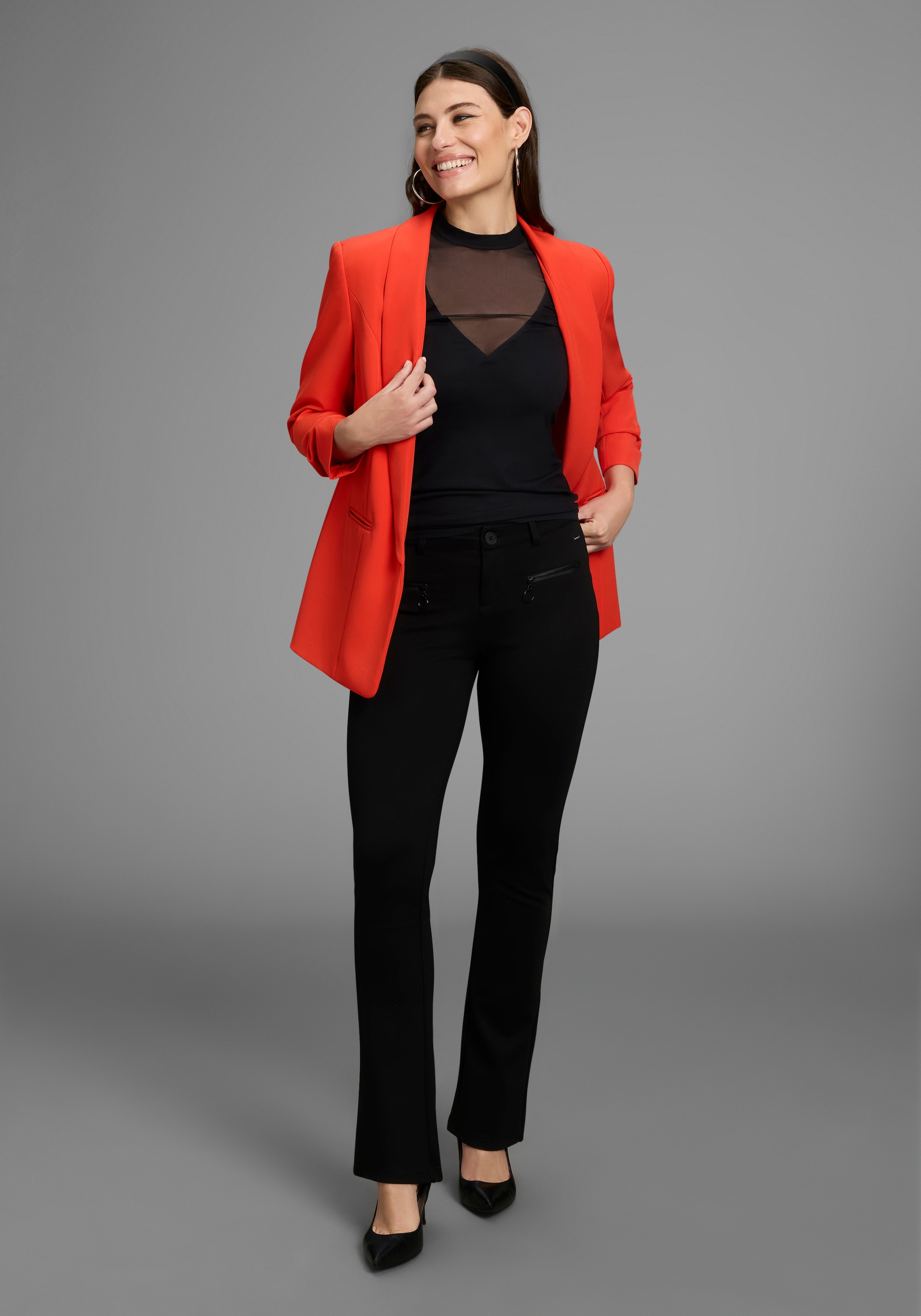 Bruno Banani T-Shirt , mit Mesh-Einsatz im V-Ausschnitt - NEUE KOLLEKTION
