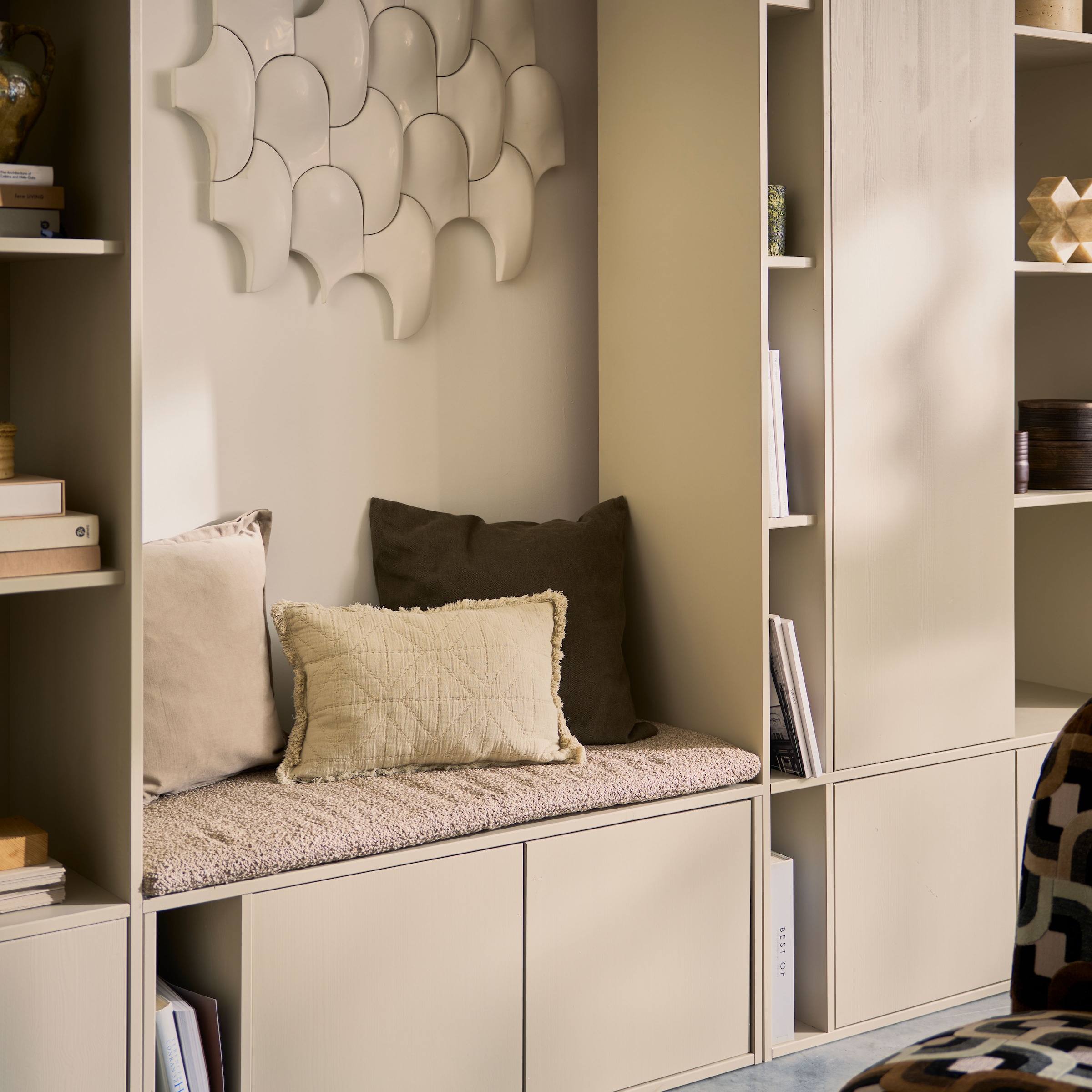 WOOOD Armoire vestiaire »Settle Down FSC®-Kiefernholz Druckmechanismus H 218 x B 108 x T 44 cm« montable des deux côtés, fixation murale recommandée, panneau arrière HDF