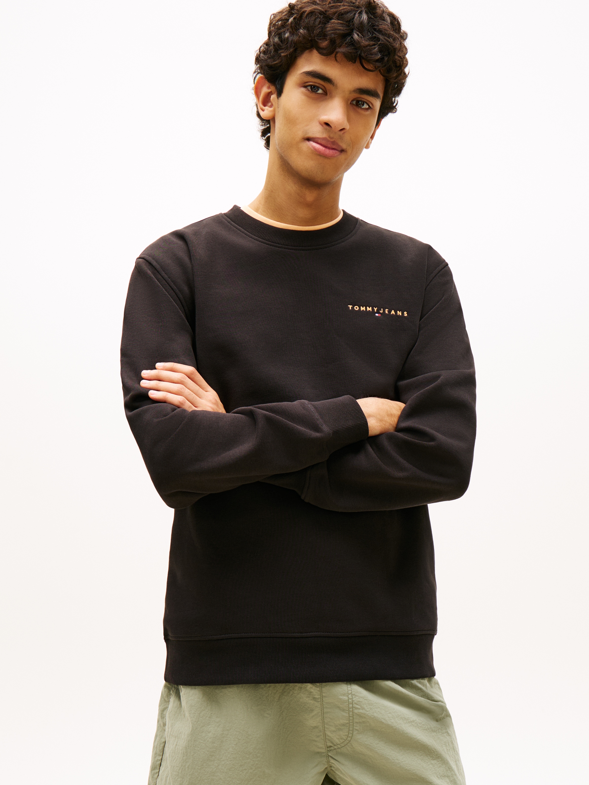 Tommy Jeans Sweatshirt »TJM REG LINEAR CREW EXT«, mit Logostickerei
