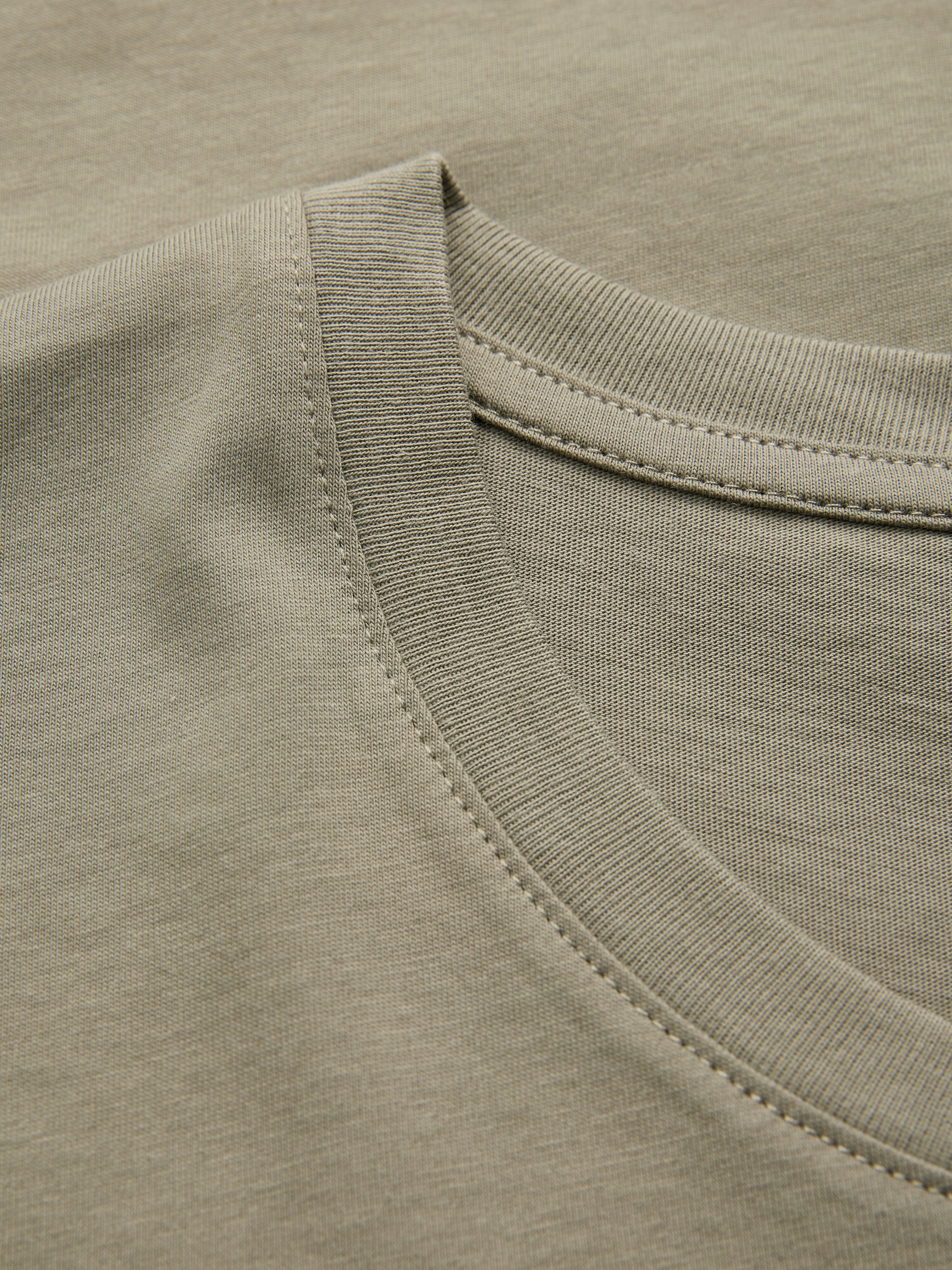 Jack & Jones Rundhalsshirt »JJELOGO TEE SS O-NECK 2 COL SS26 SN« mit Grafikprint