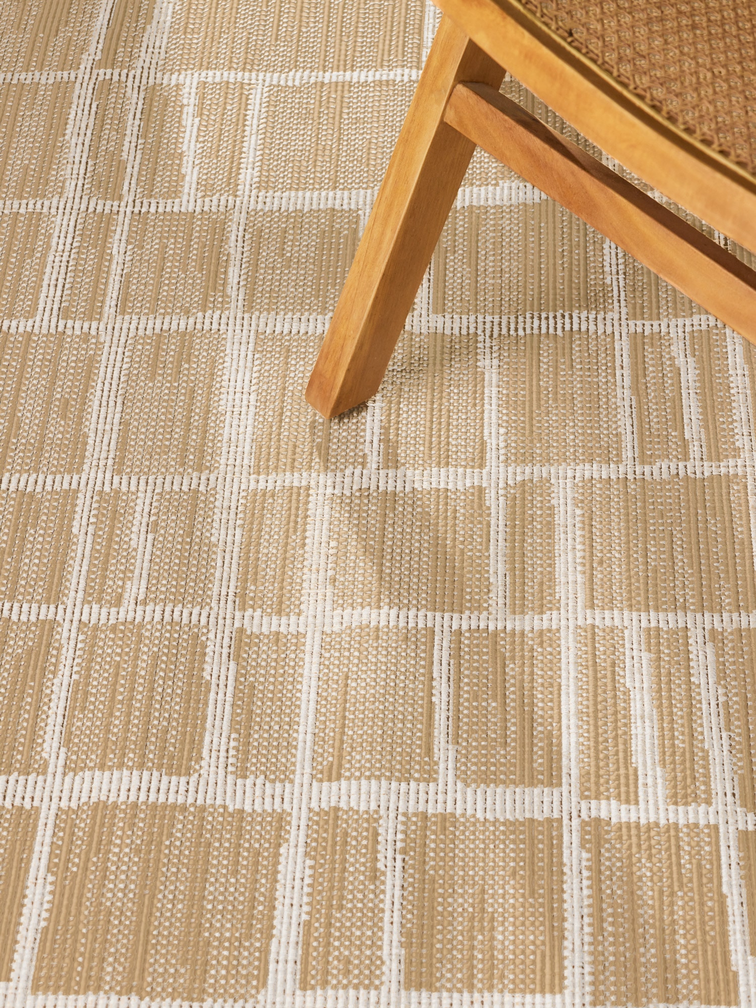 Ted Baker Teppich »Crouch , Wendeteppich« rund 8 mm Höhe Designteppich, Wetterfest, Pflegeleicht, Modern, Wohnzimmer, Terrasse