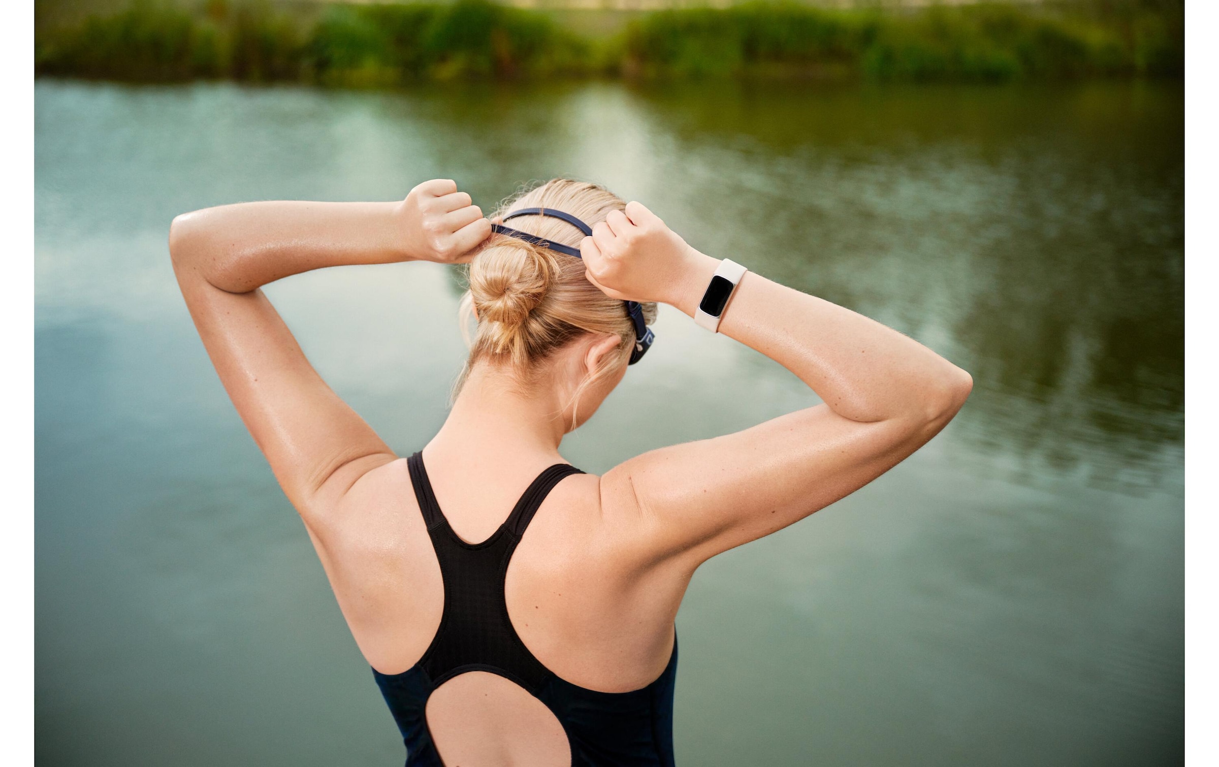 fitbit Traceur d'activité »Charge 6« Tracker fitness GPS ECG SpO2 Google Wallet Maps Youtube Music