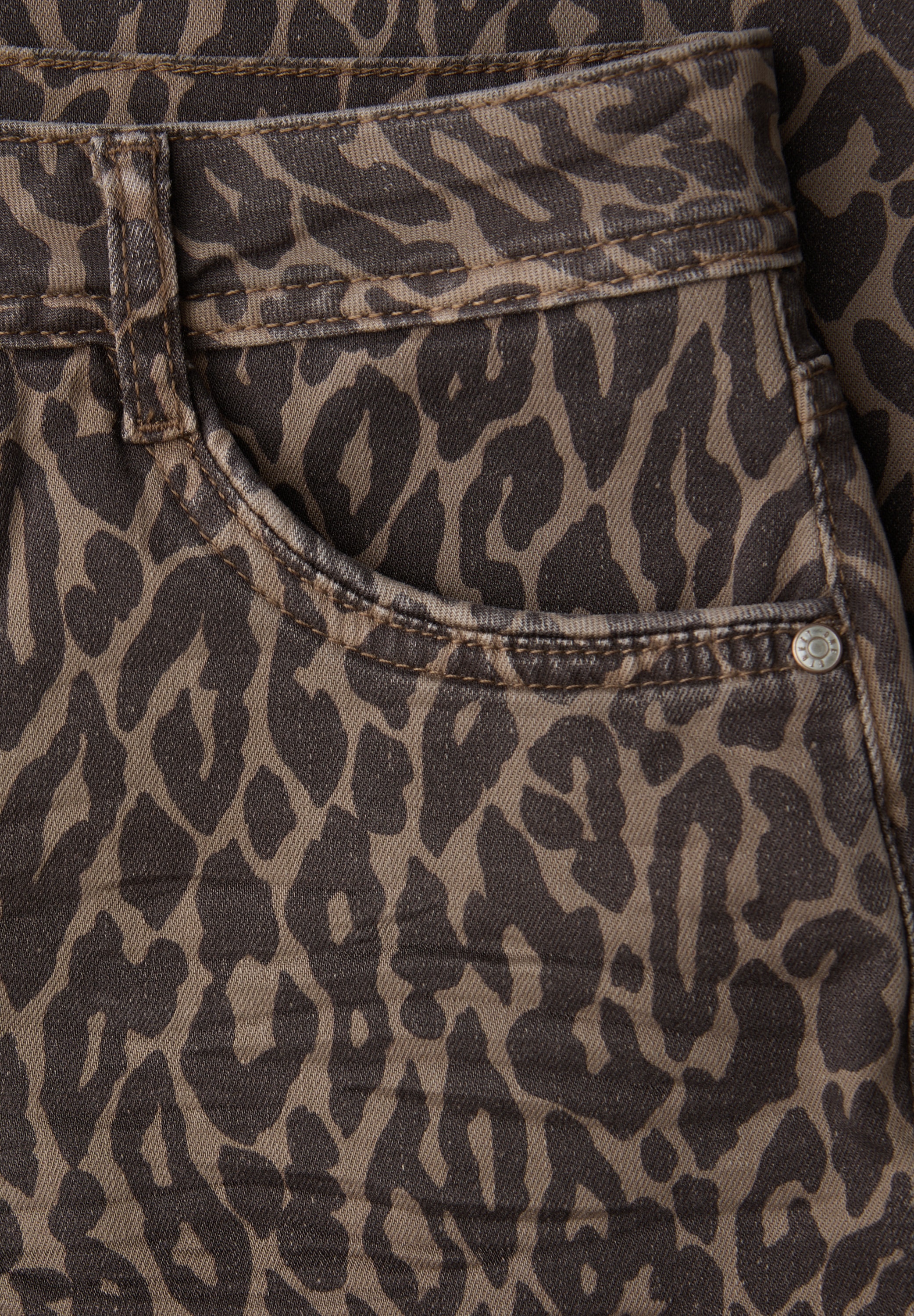 STREET ONE Jeans droit »Style Amalia« im Leo-Look