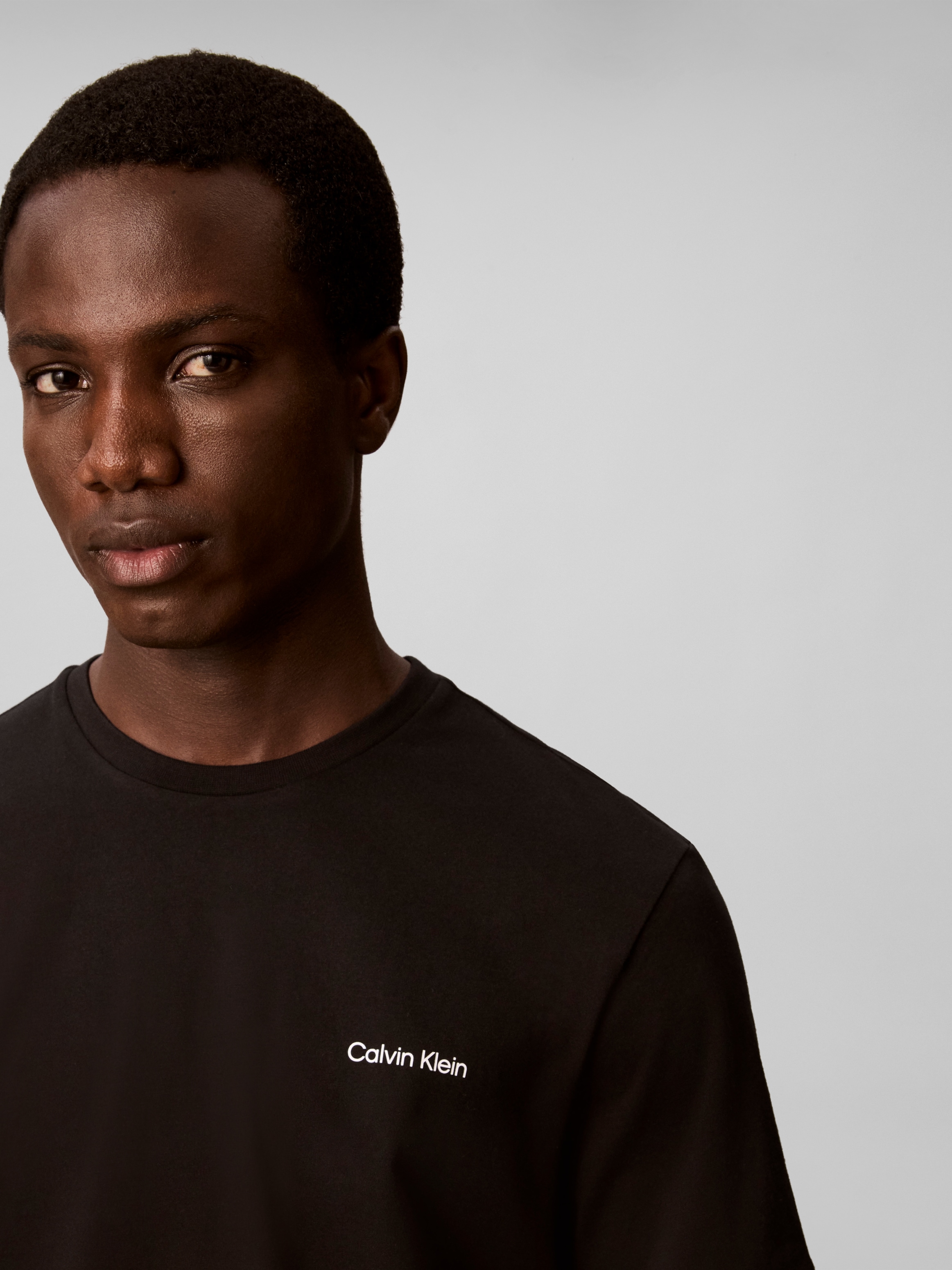 Calvin Klein Jeans T-shirt »MICRO LOGO CREWNECK TEE« 2 Coupe régulière avec col rond
