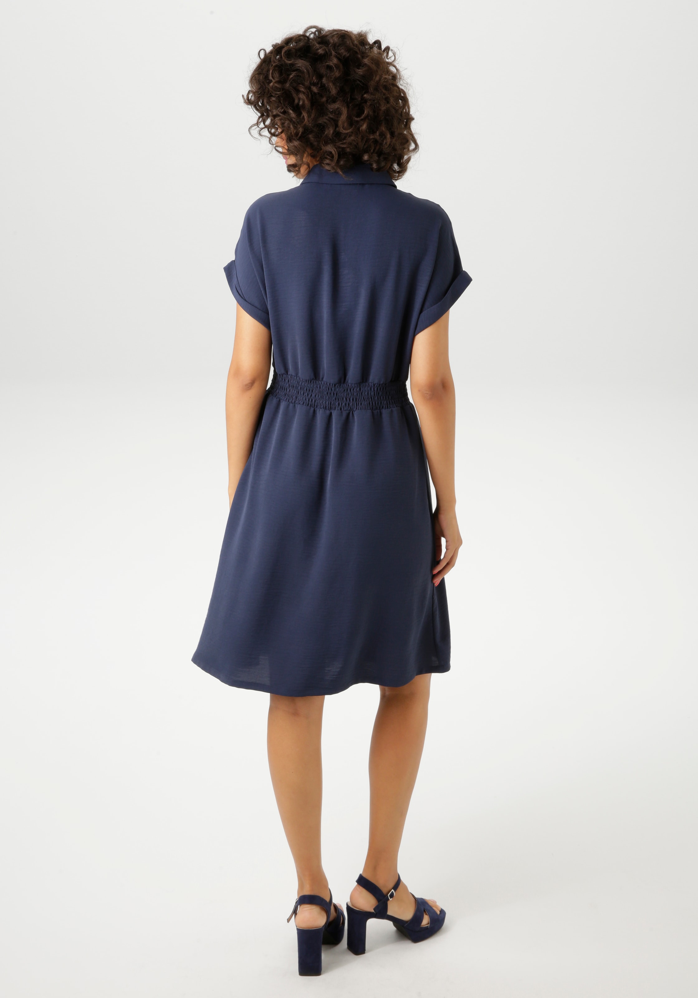 Aniston CASUAL Sommerkleid mit Smokbündchen in der Taille